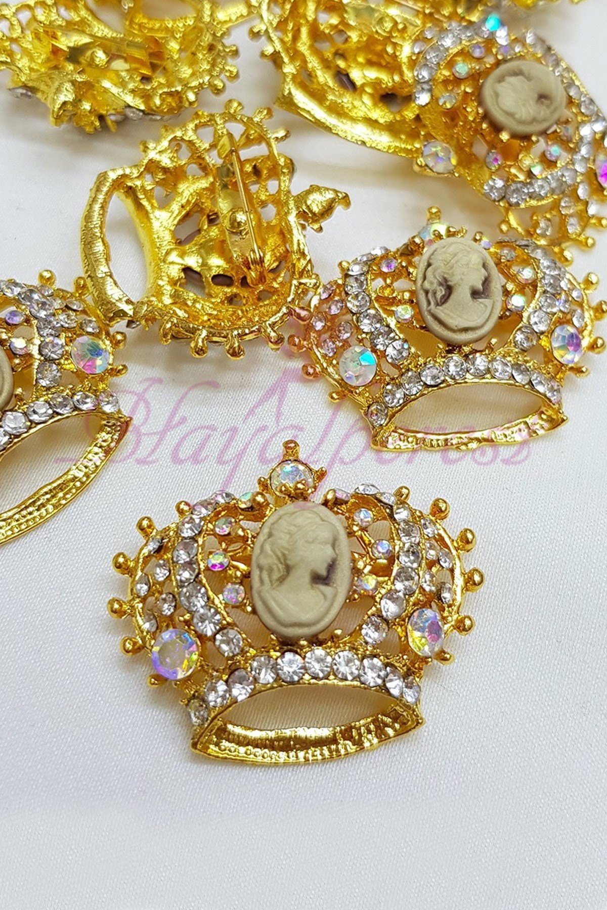 Sarı Madame Coco Taçlı Kristal Broş