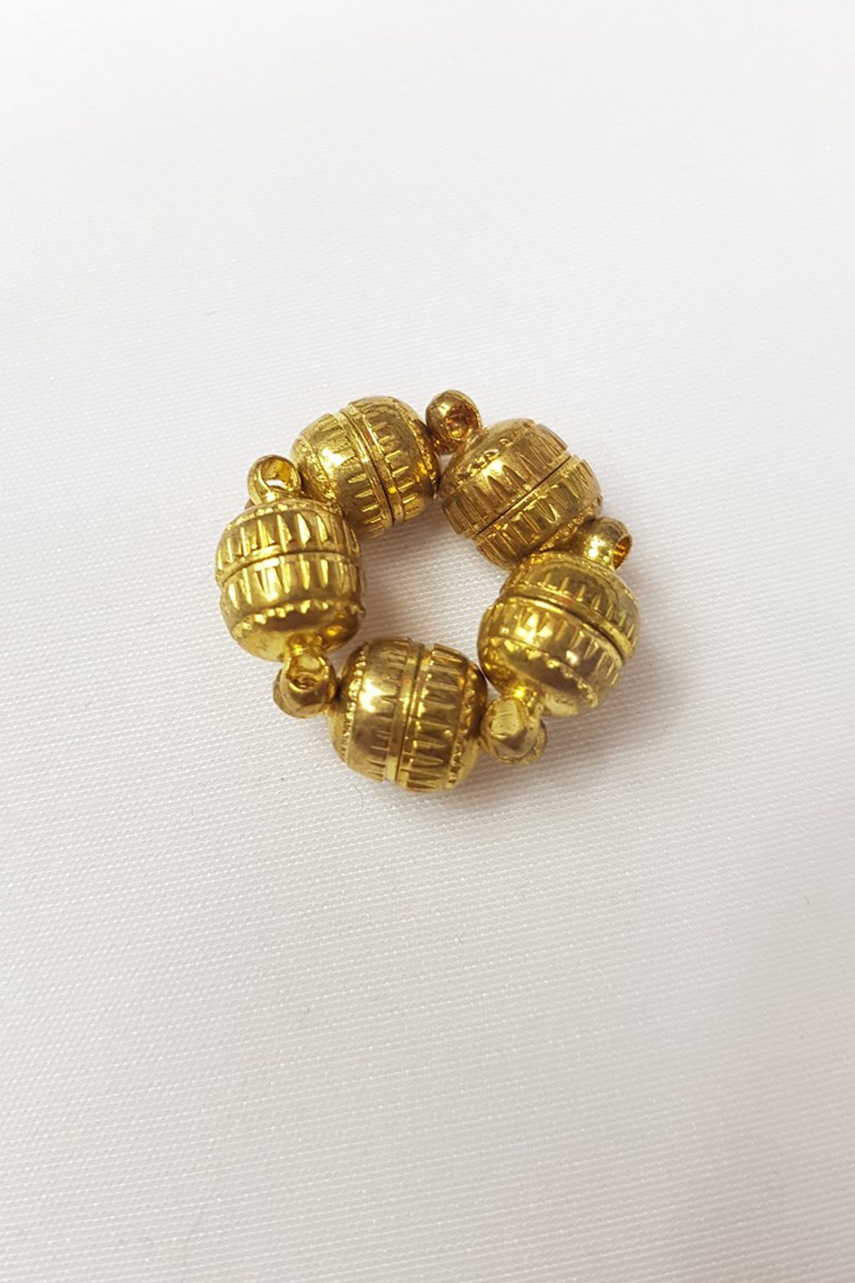 Sarı Yuvarlak Mıknatıslı Takı ve Kolye Klipsi