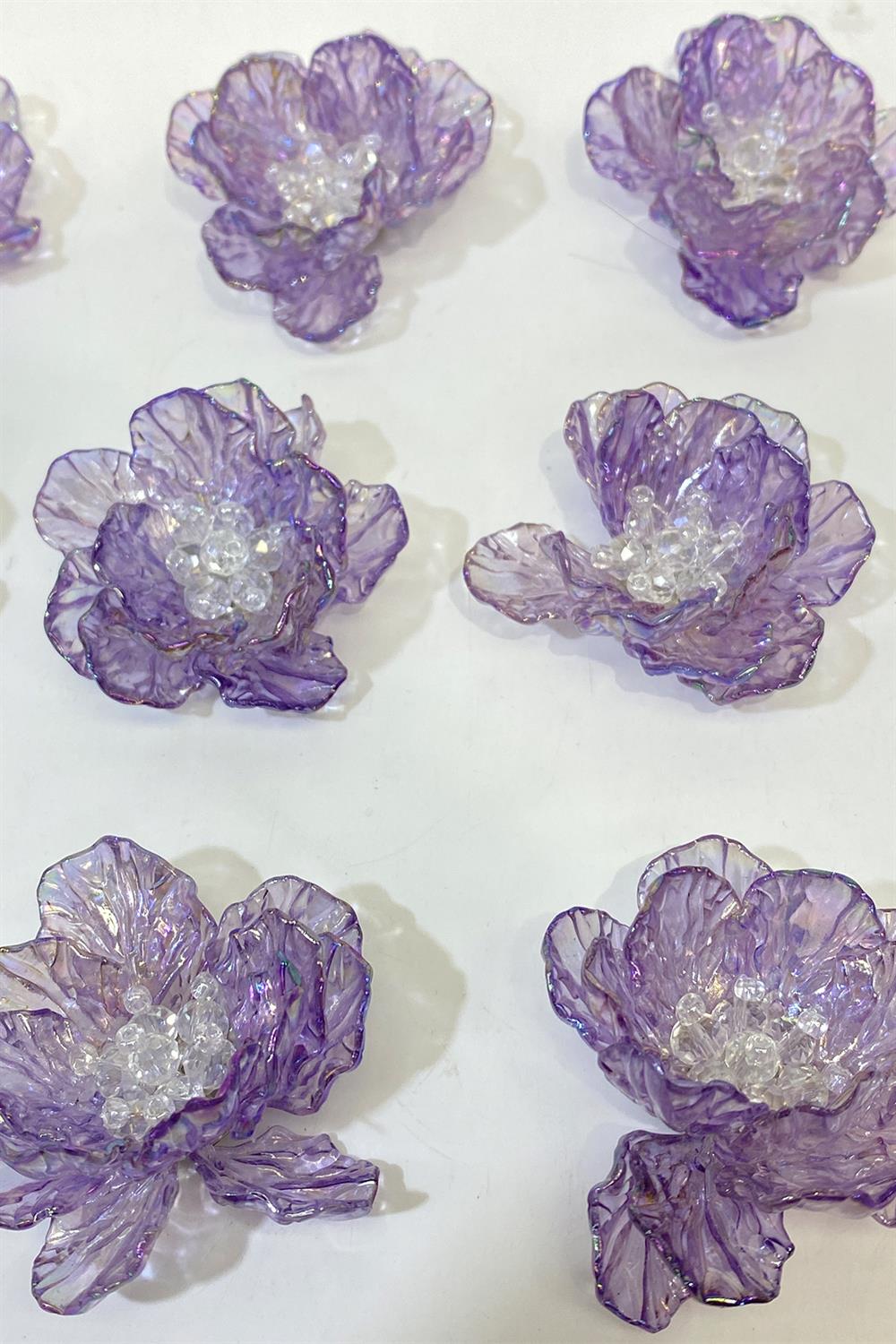 Sedef Yapraklı Kristal Boncuklu İncili Broş