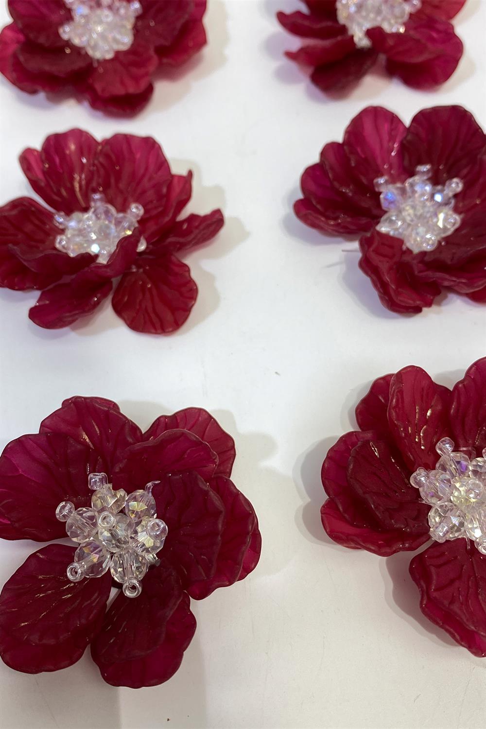 Sedef Yapraklı Kristal Boncuklu İncili Broş