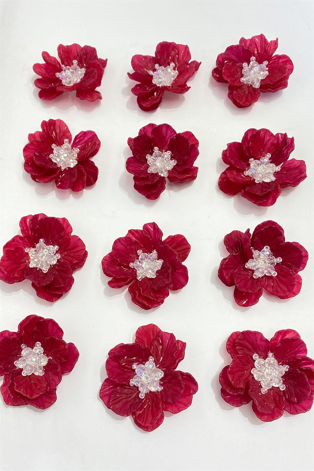 Sedef Yapraklı Kristal Boncuklu İncili Broş