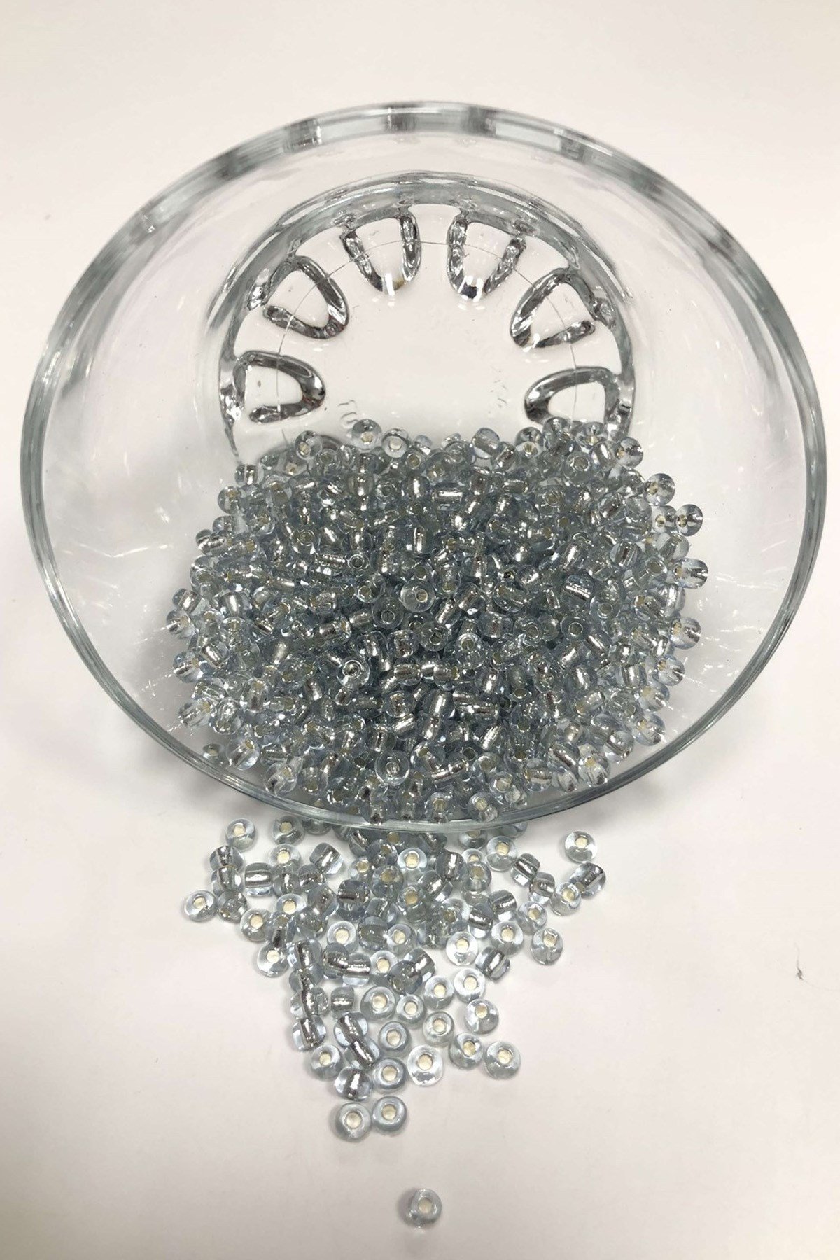 Şeffaf Beyaz Kum Boncuk Orta Boy 4 mm 50 gr