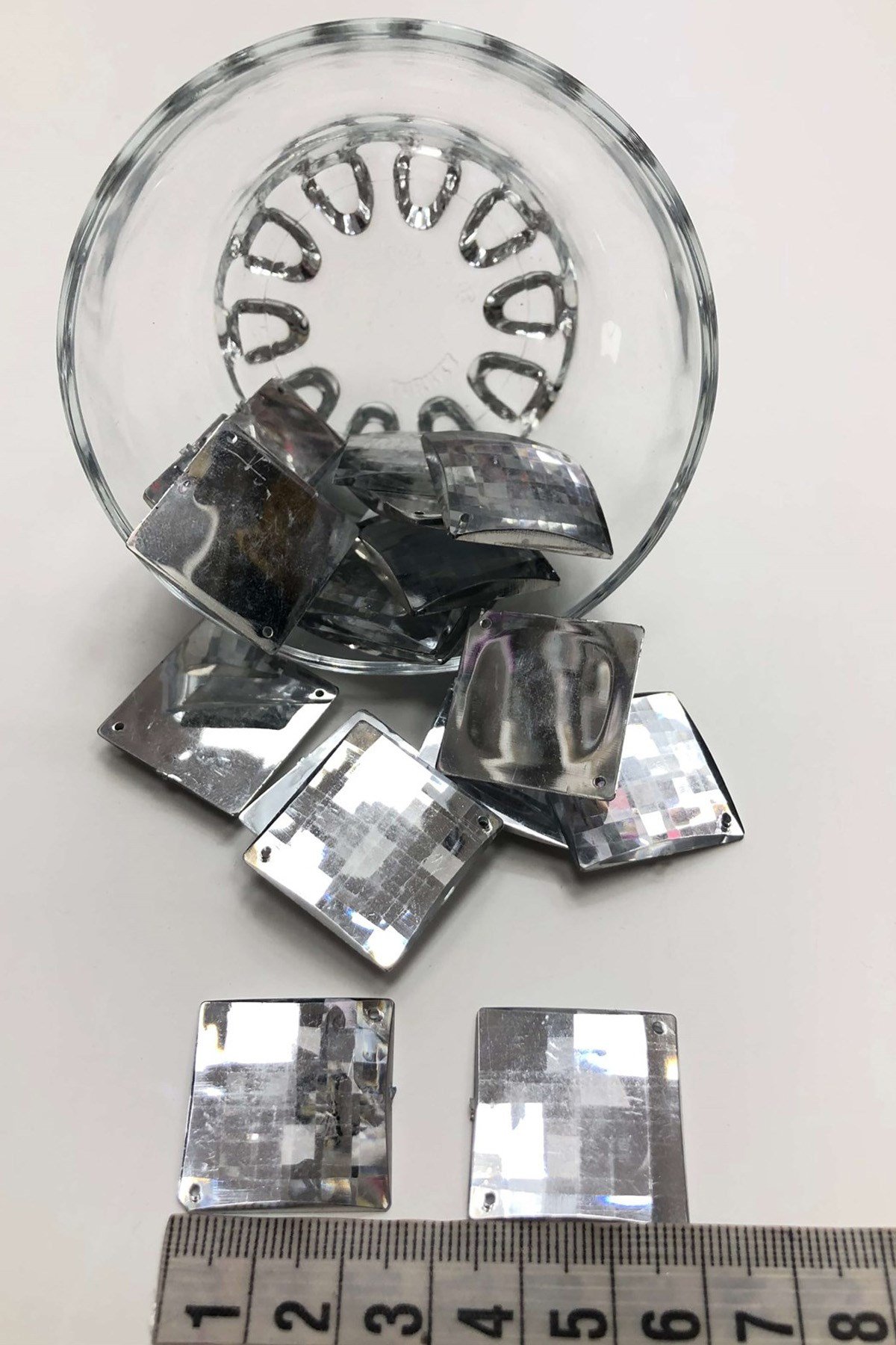 Şeffaf Kare Plastik Dikme Taş 10 adet