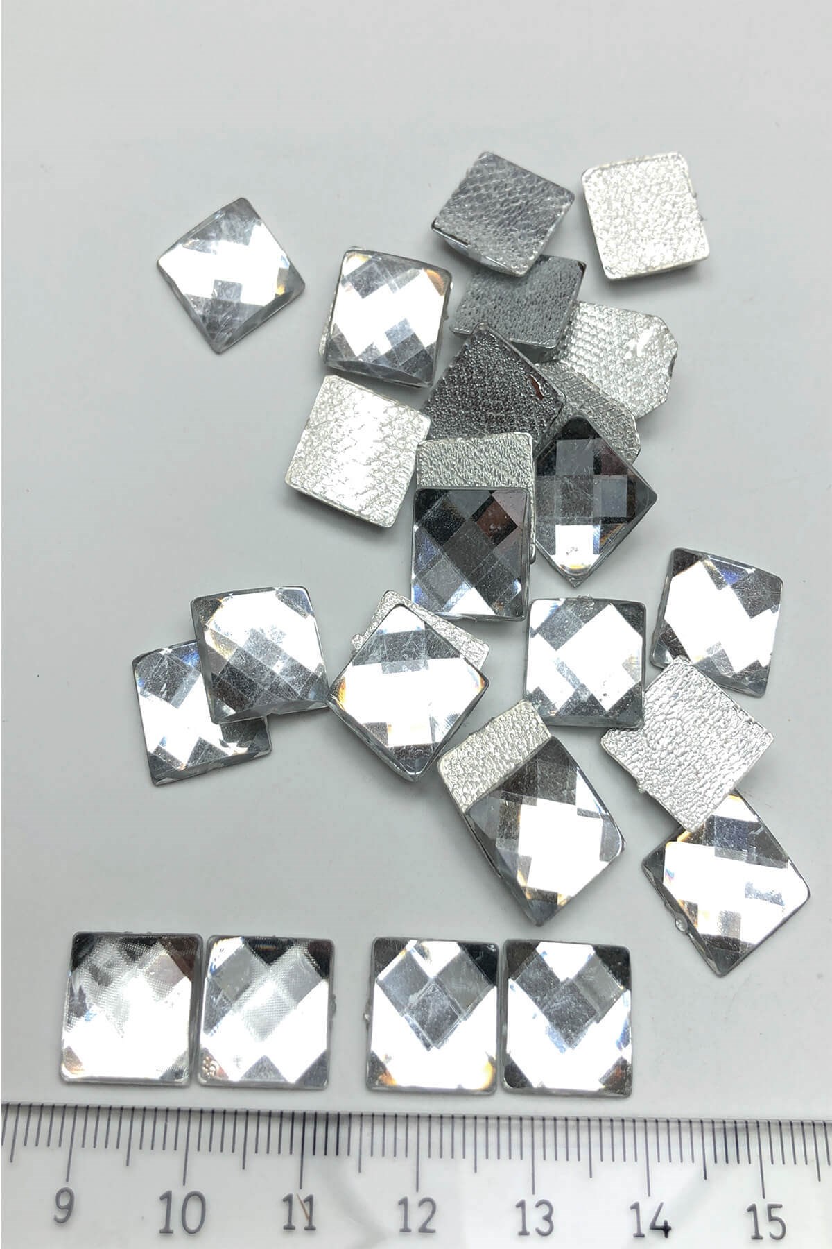 Şeffaf Plastik Yapıştırma Taş Boncuk