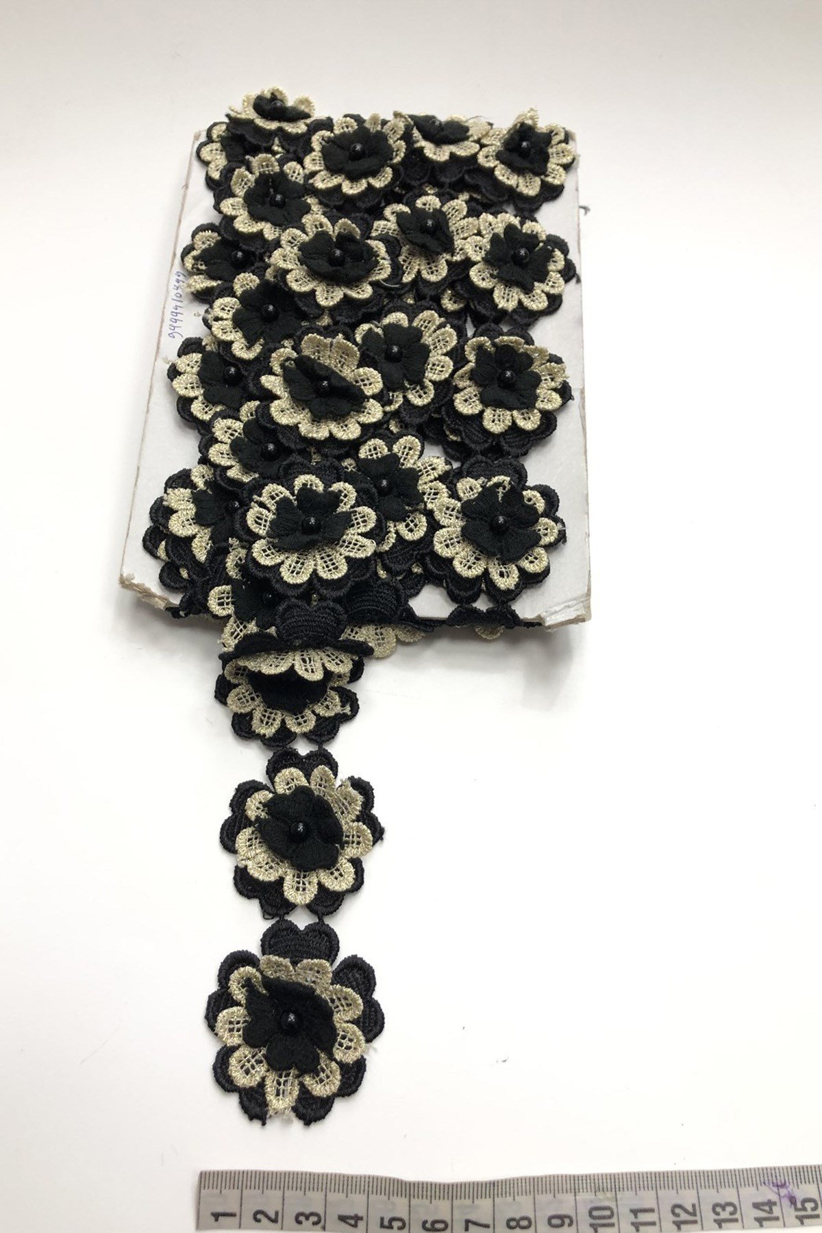 Siyah 3 Boyutlu Çiçekli Şerit