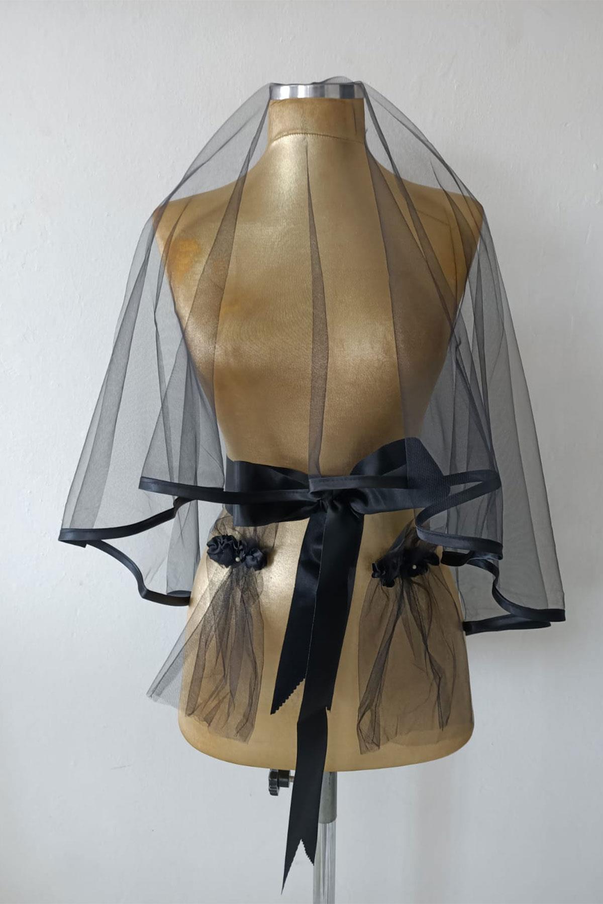 Siyah Biyeli Zarif Sade Tasarım Gelin Kına Yüz Örtüsü