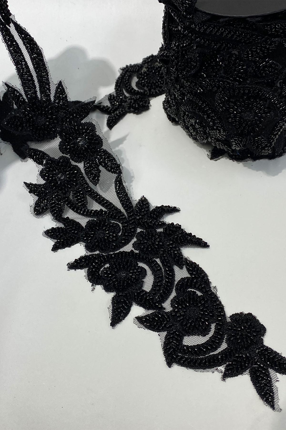 Siyah Boncuk İşlemeli Çiçek Desen Geniş Şerit Aplik 1 Metre