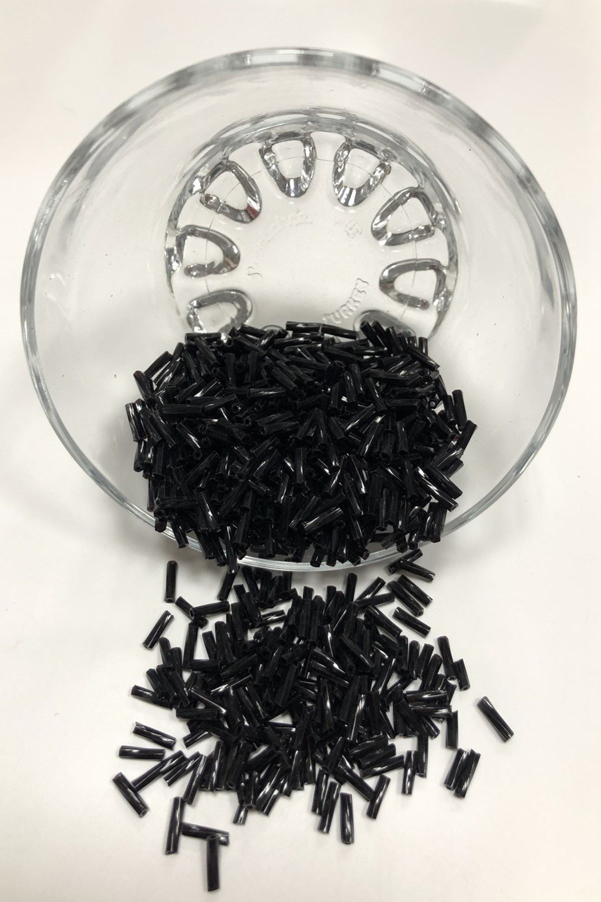 Siyah Boru Boncuk 5 mm