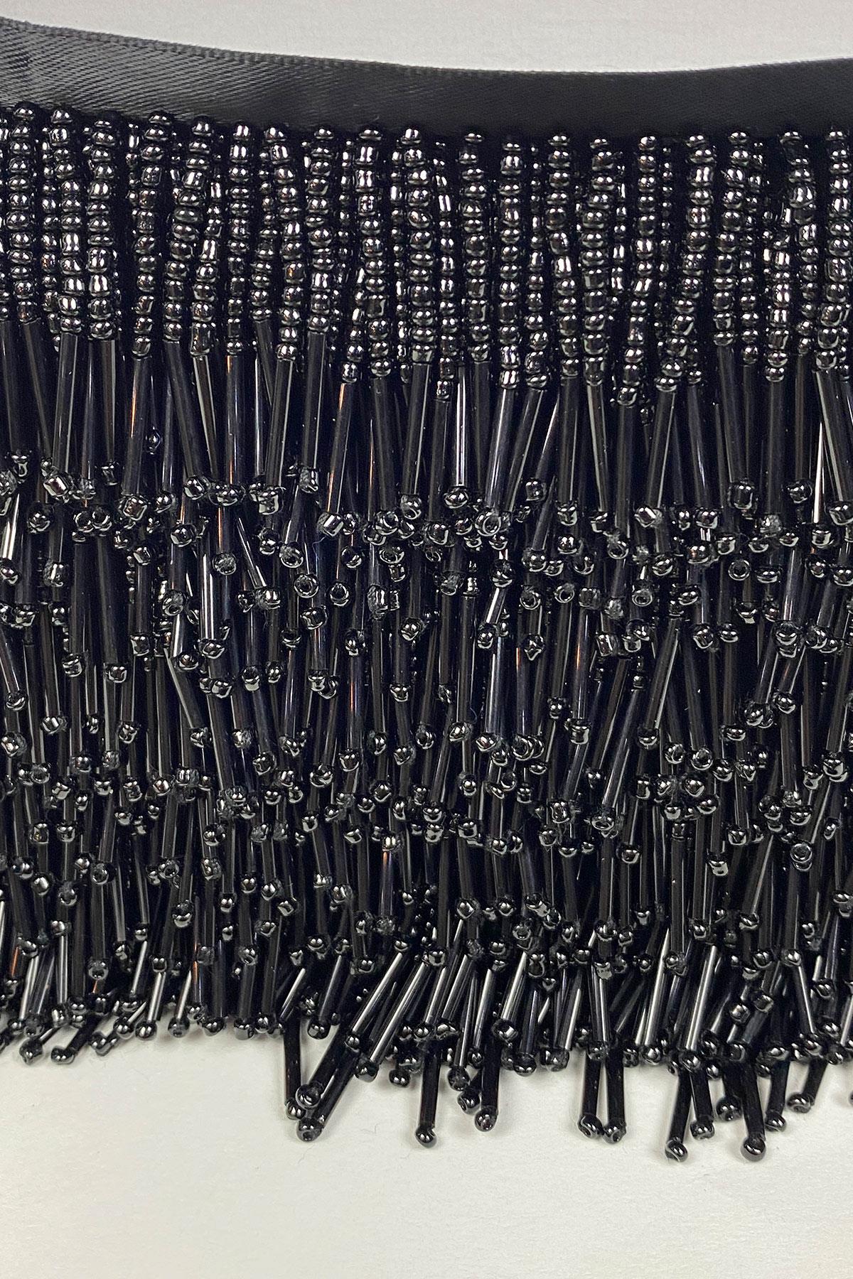 Siyah Boru Ve Kum Boncuk İşlemeli Saçak Şerit