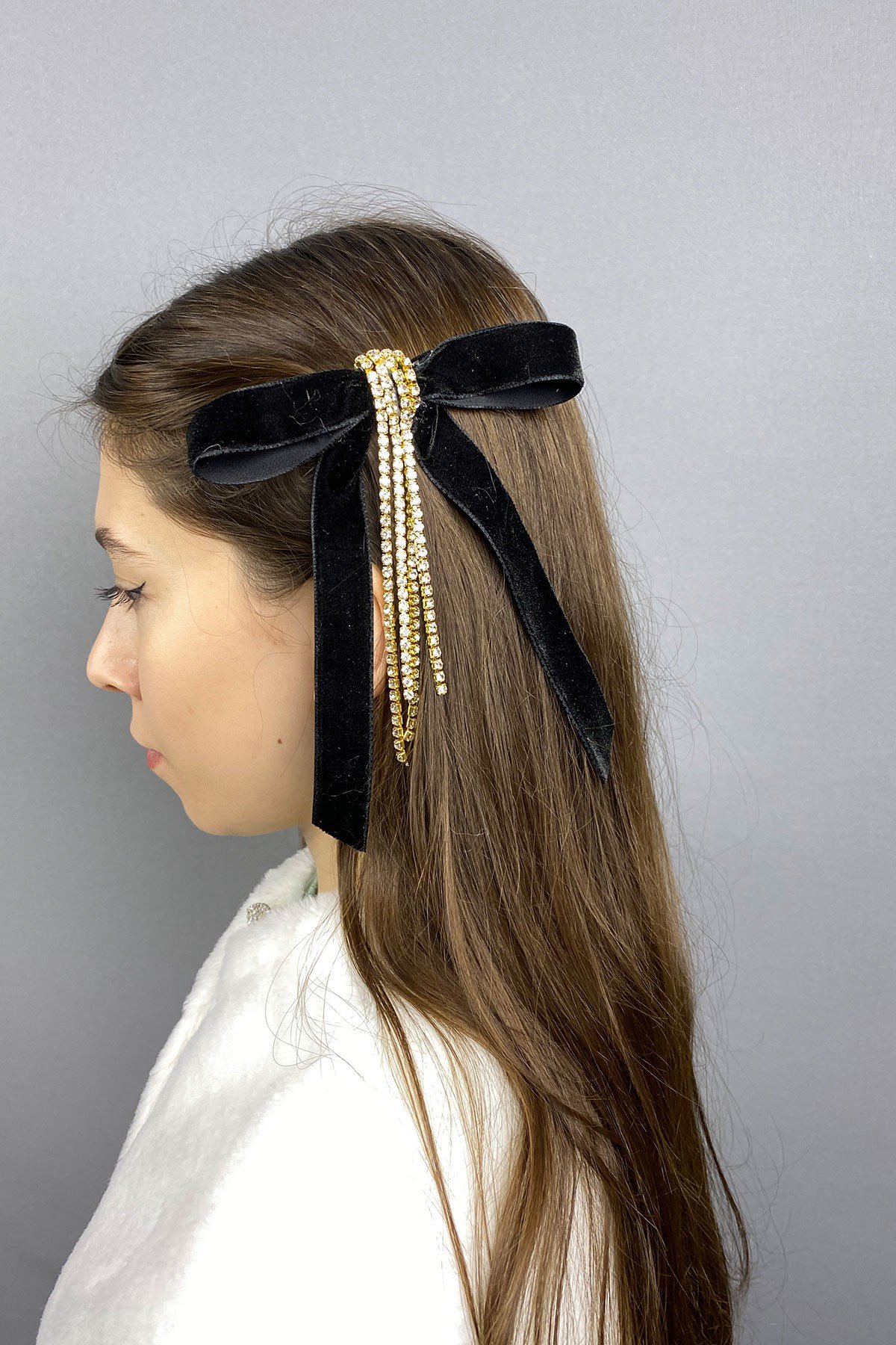 Siyah Fiyonklu Kadife Kurdeleli Sallantılı Taşlı Saç Tokası