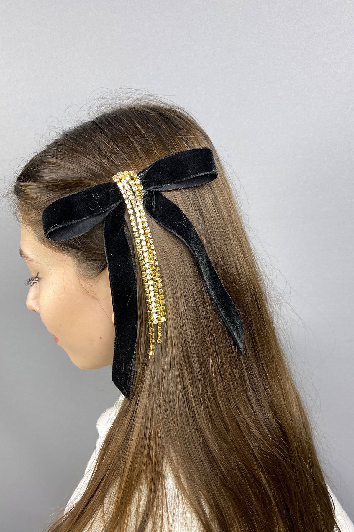 Siyah Fiyonklu Kadife Kurdeleli Sallantılı Taşlı Saç Tokası