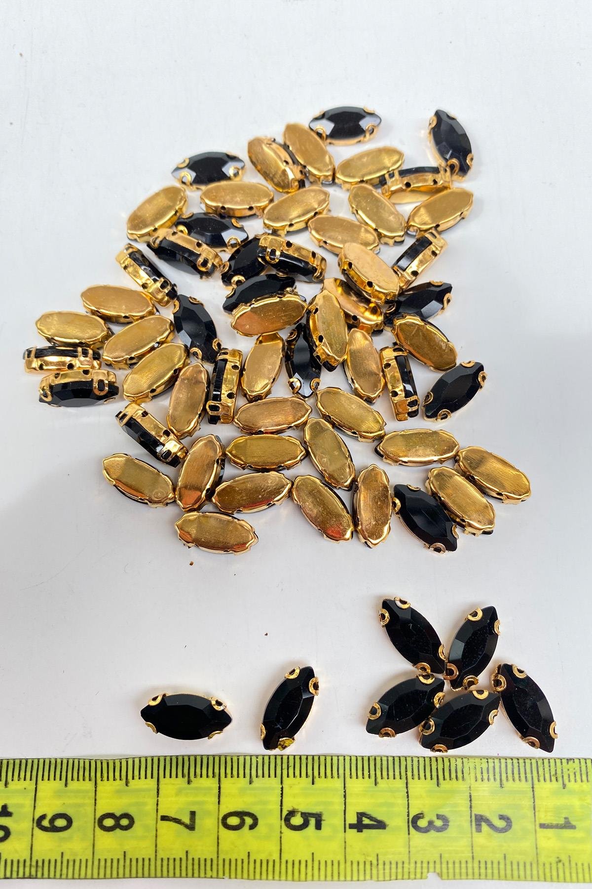 Siyah Gold Zeminli Dikme Parlak Cam Mekik Boncuk 10 Adet