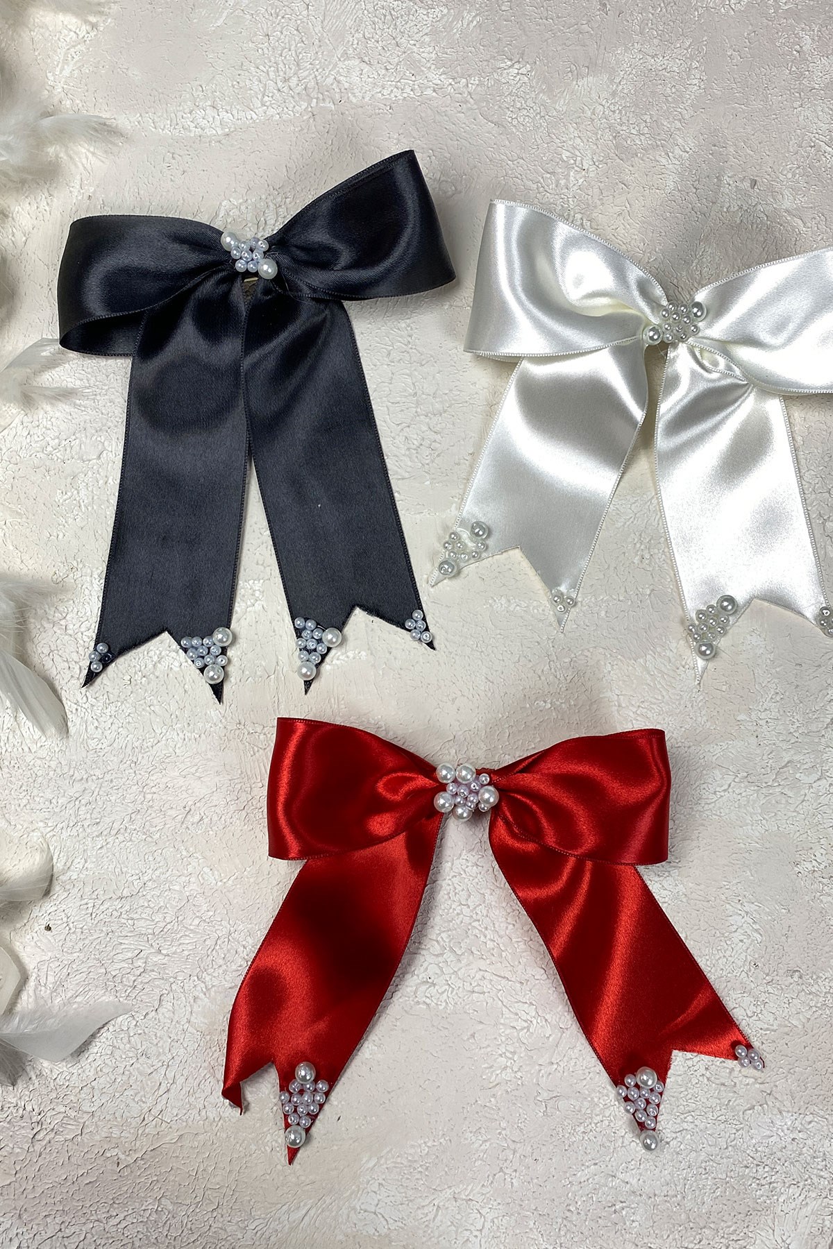 Siyah İncili Tasarım Fiyonklu Saç Tokası