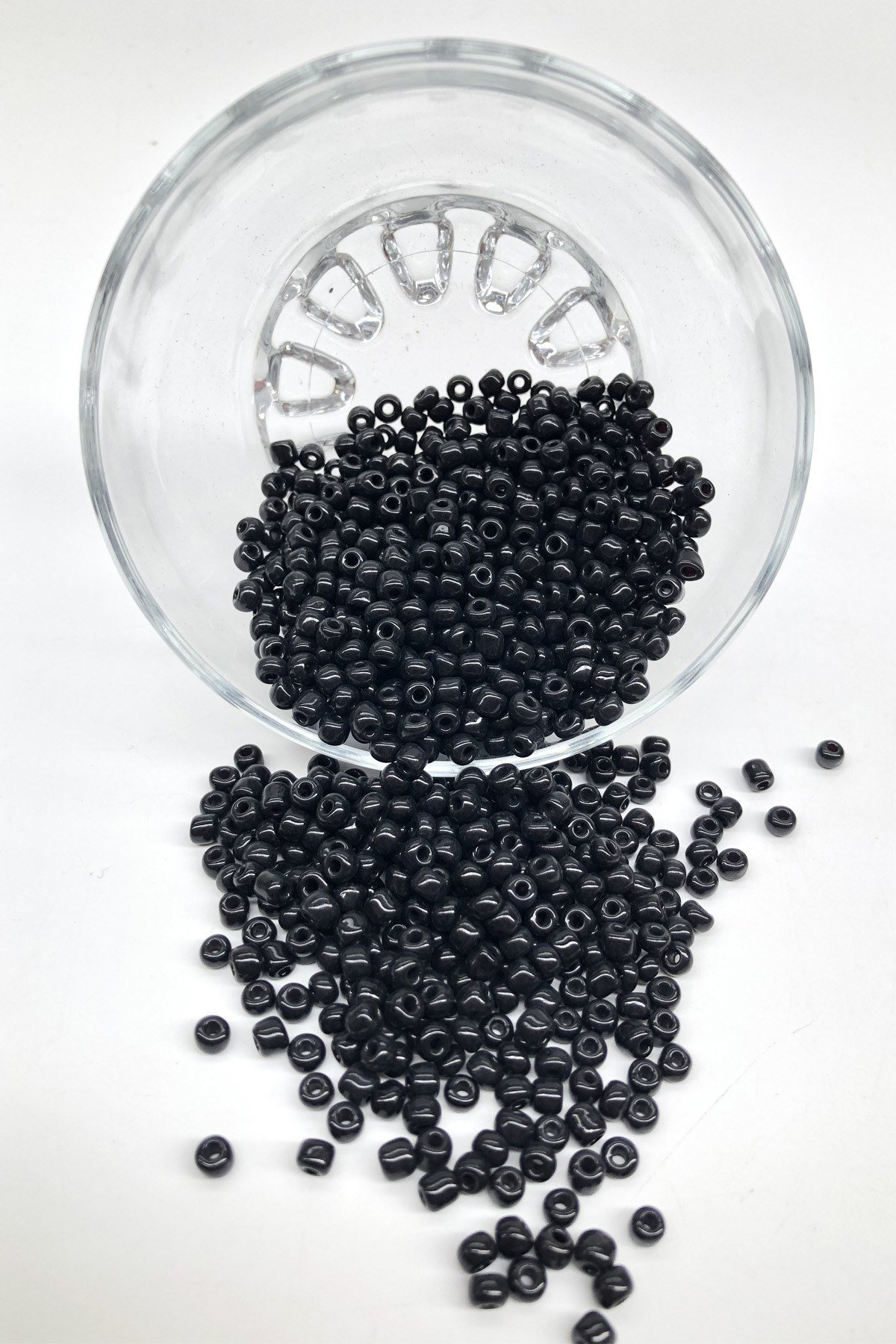 Siyah Kum Boncuk 4 mm