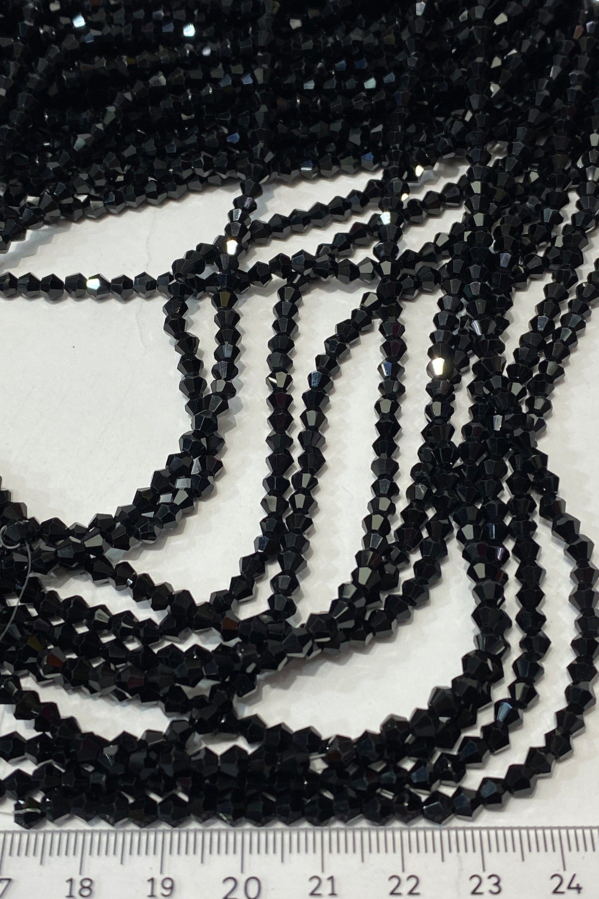 Siyah Pramit Dizi Kristal Boncuk 4 mm