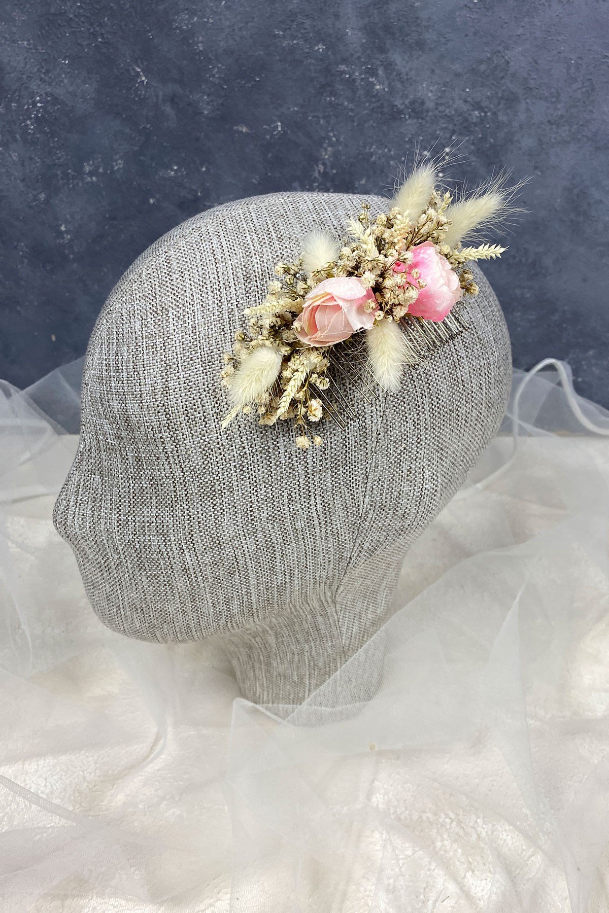 Somon Pamuk Otu Cipso ve Yapay Çiçekli Taraklı Saç Tokası