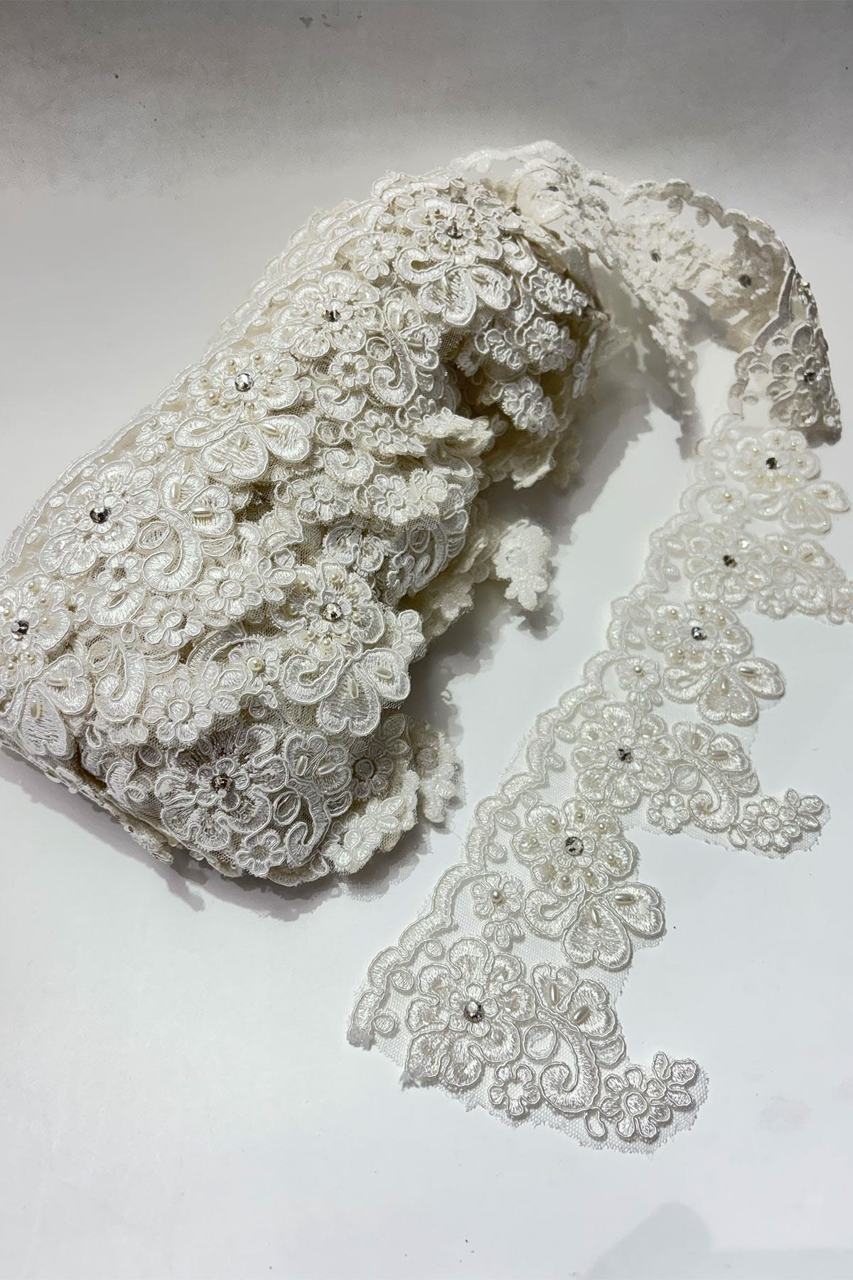 Taşlı Boncuk İşlemeli Kenar Fransız Danteli Güpür