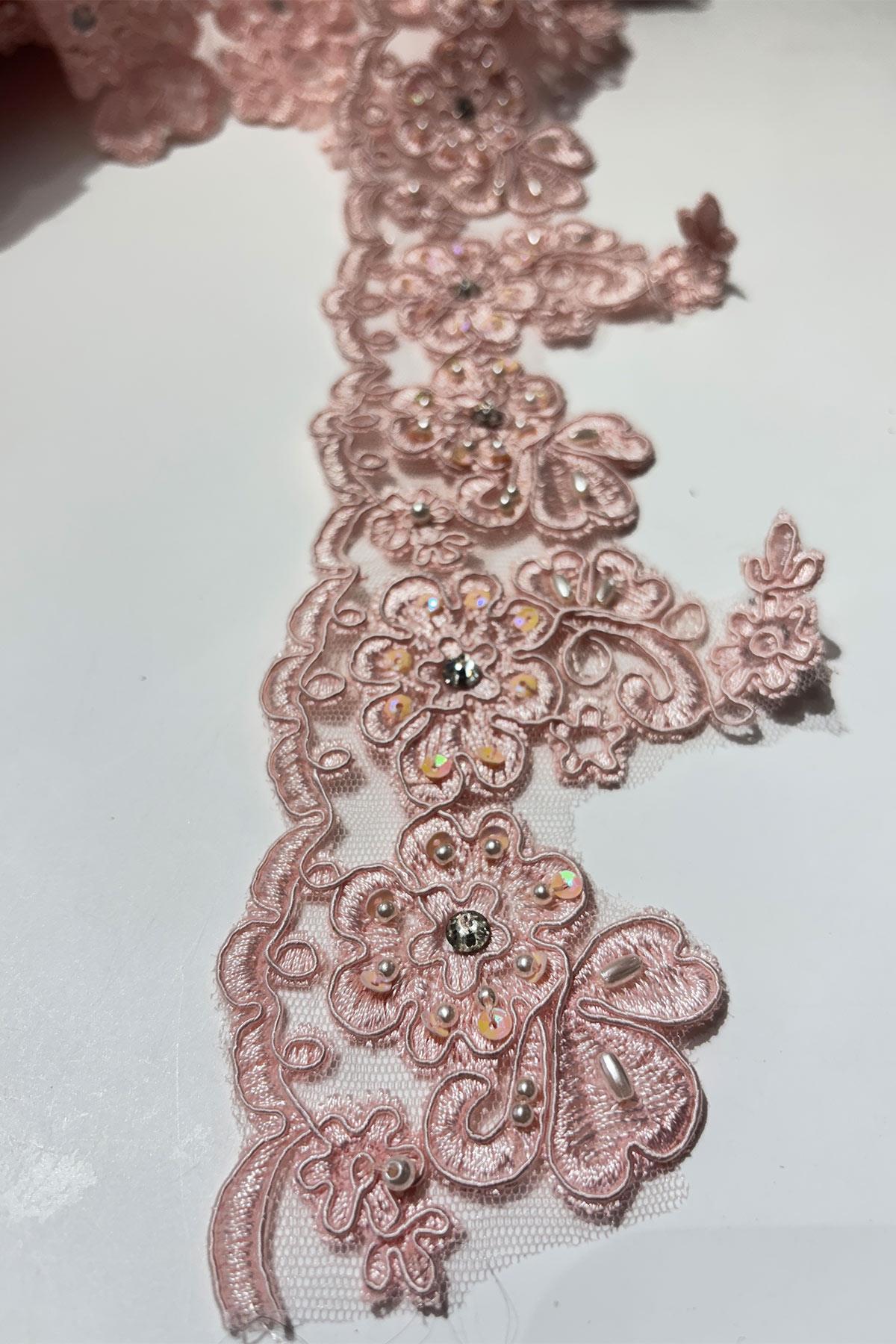 Taşlı Boncuk İşlemeli Kenar Fransız Danteli Güpür