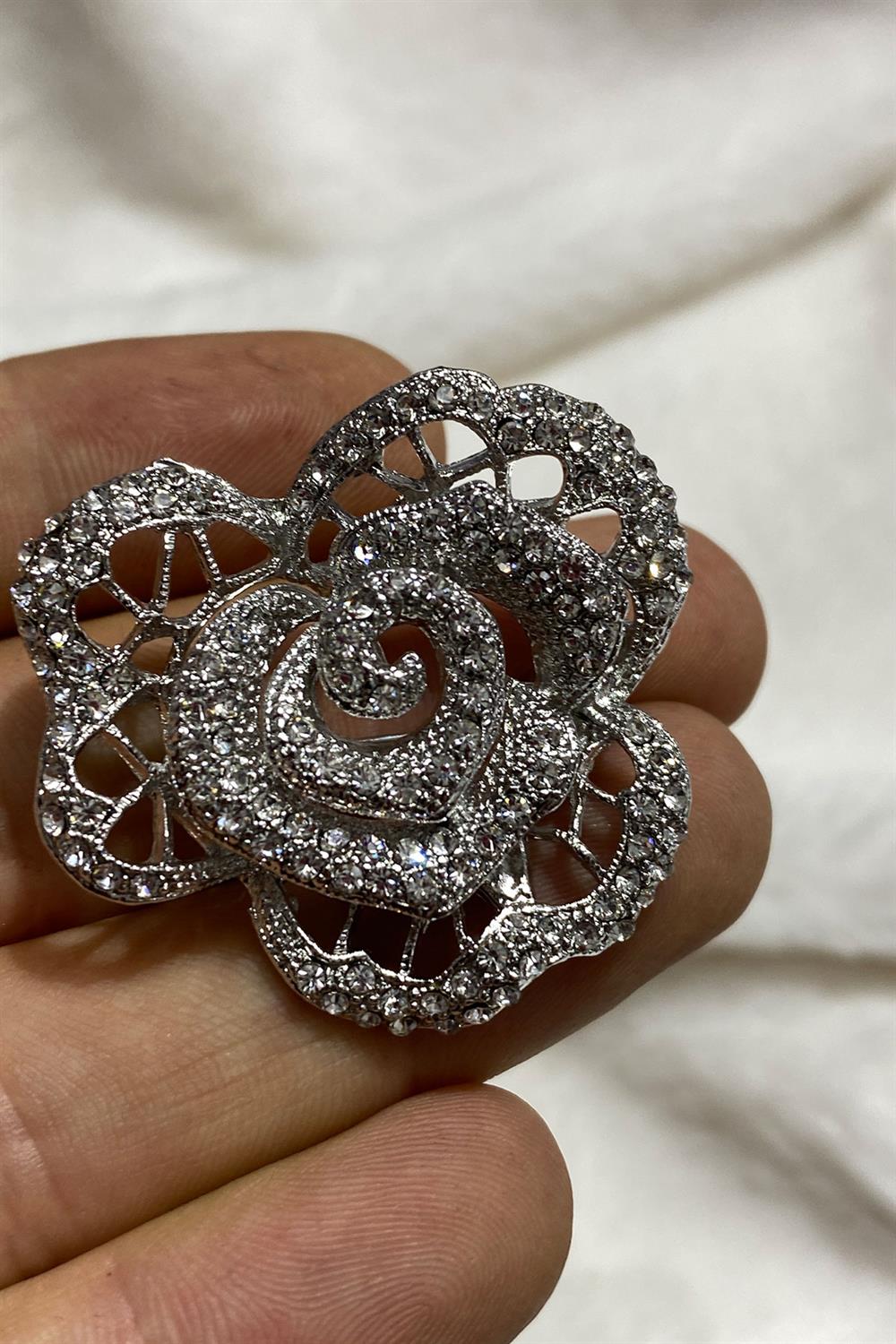 Taşlı Gül Elbise Broşu Yaka Broşu