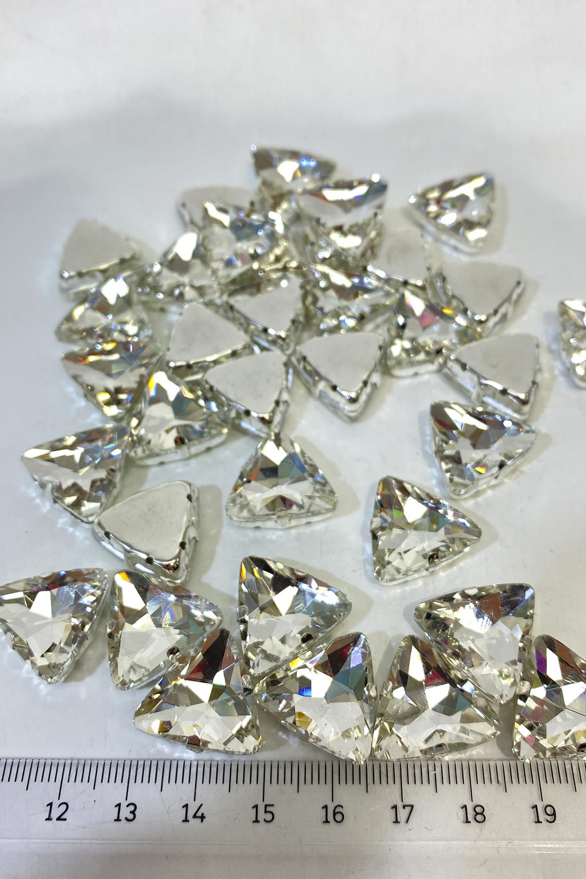 Üçgen Kasalı Beyoğlu Taşı Dikme Kristal Boncuk 5 Adet