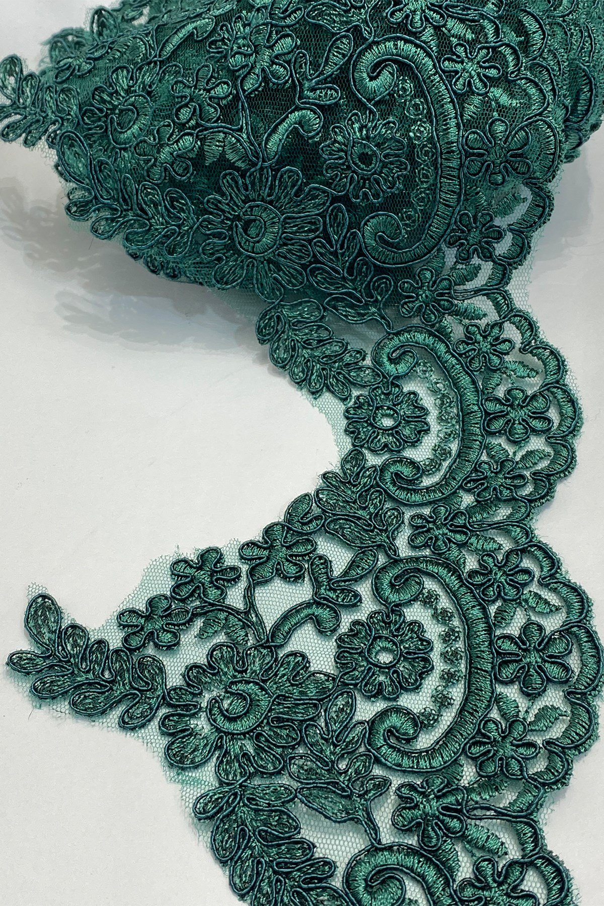 Yeşil Fransız Güpür Şerit Dantel
