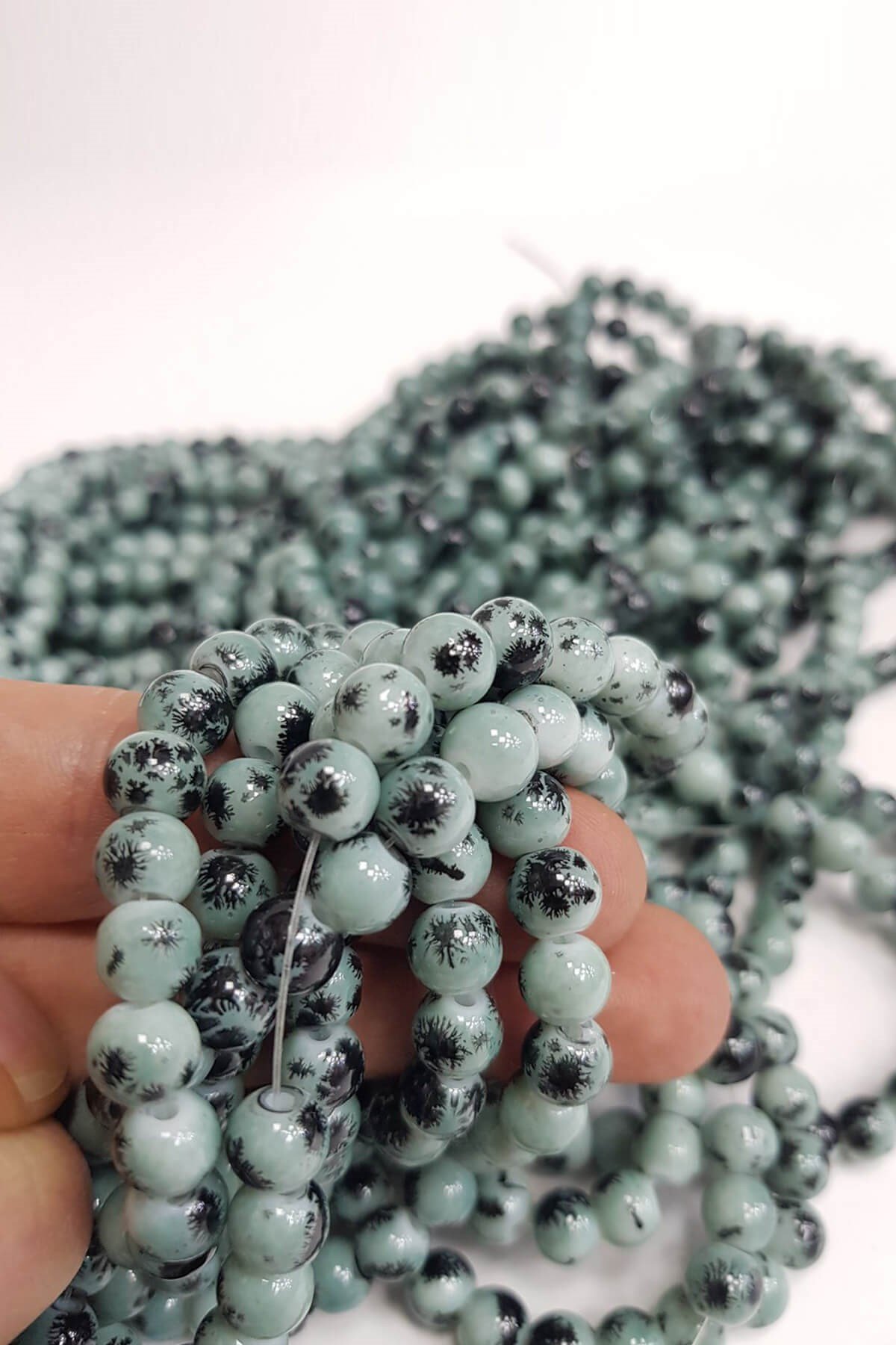 Yeşil Siyahlı Desenli Dizi Cam Boncuk