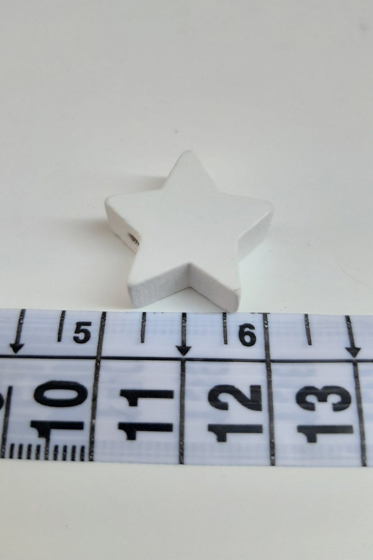 Yıldız Desenli Beyaz Ahşap Boncuk