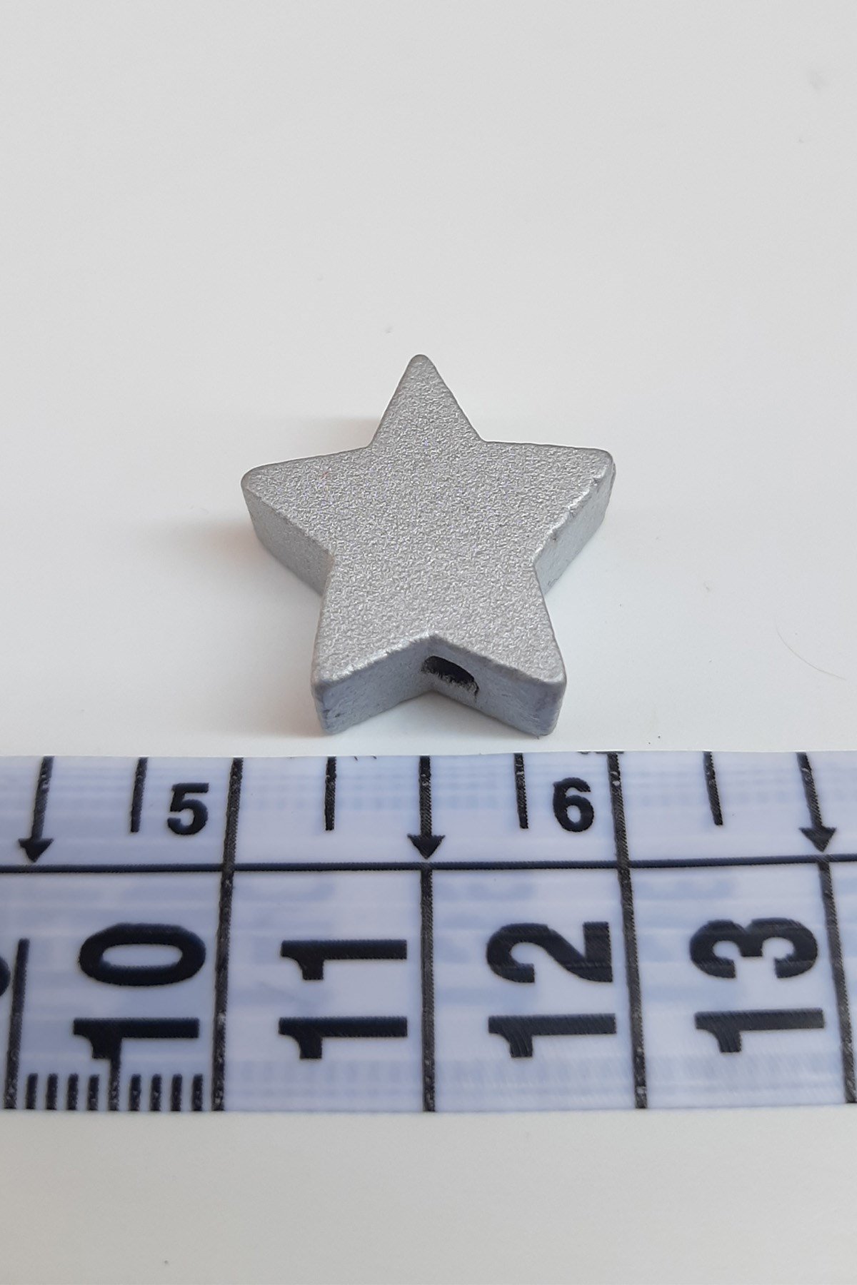 Yıldız Desenli Gümüş Renk Ahşap Boncuk