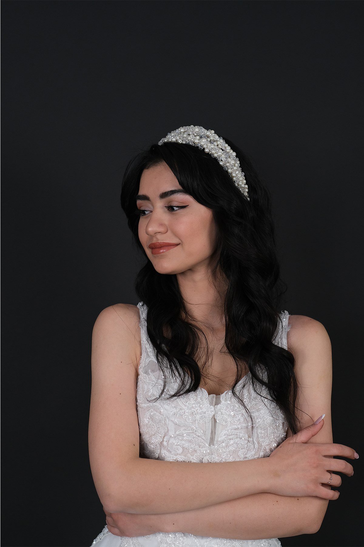 Yoğun İncili Özel Tasarım Çift Sıralı Gelin Tacı