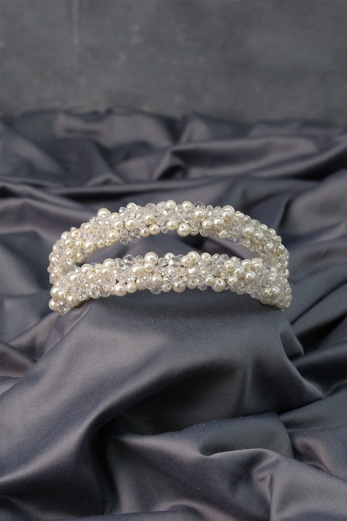 Yoğun İncili Özel Tasarım Çift Sıralı Gelin Tacı