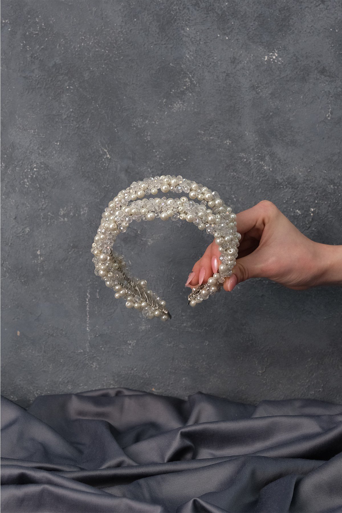 Yoğun İncili Özel Tasarım Çift Sıralı Gelin Tacı