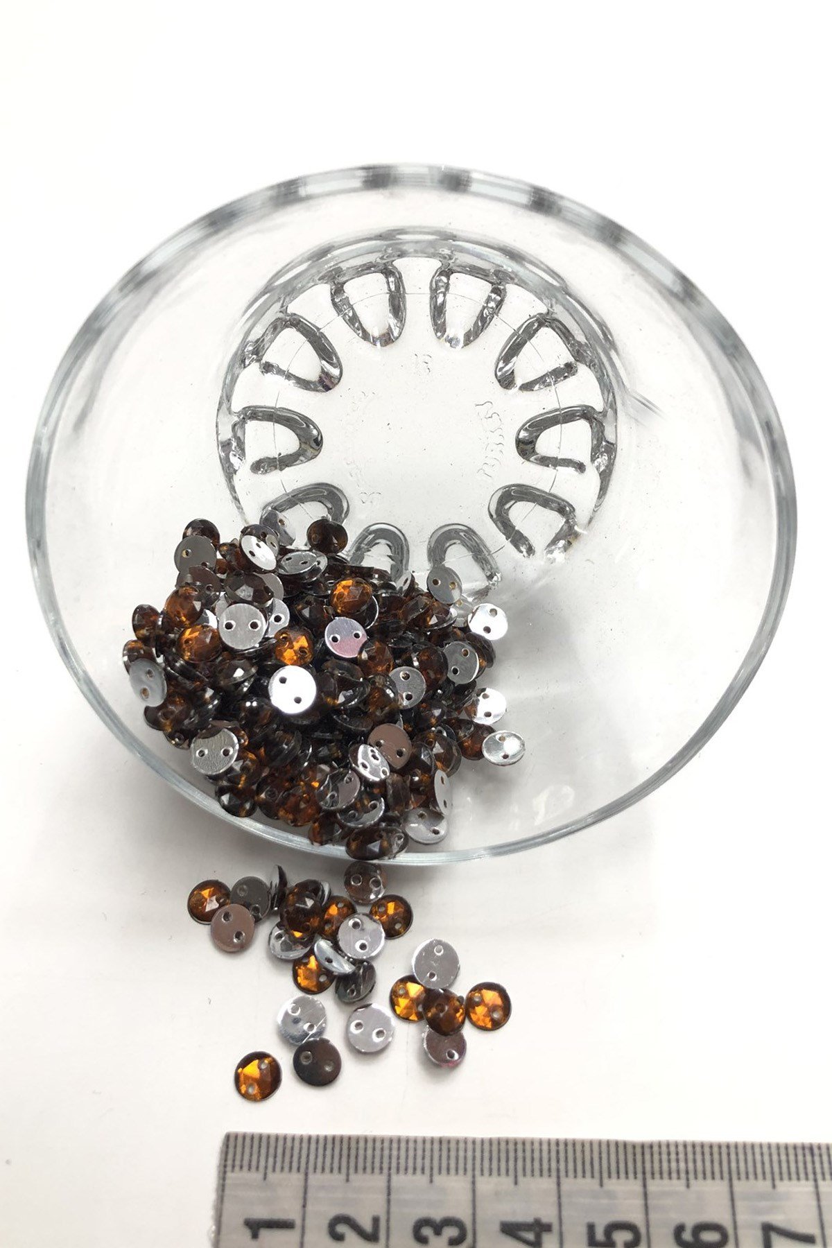 Yuvarlak Kahve Plastik Dikme Taş 20 gr