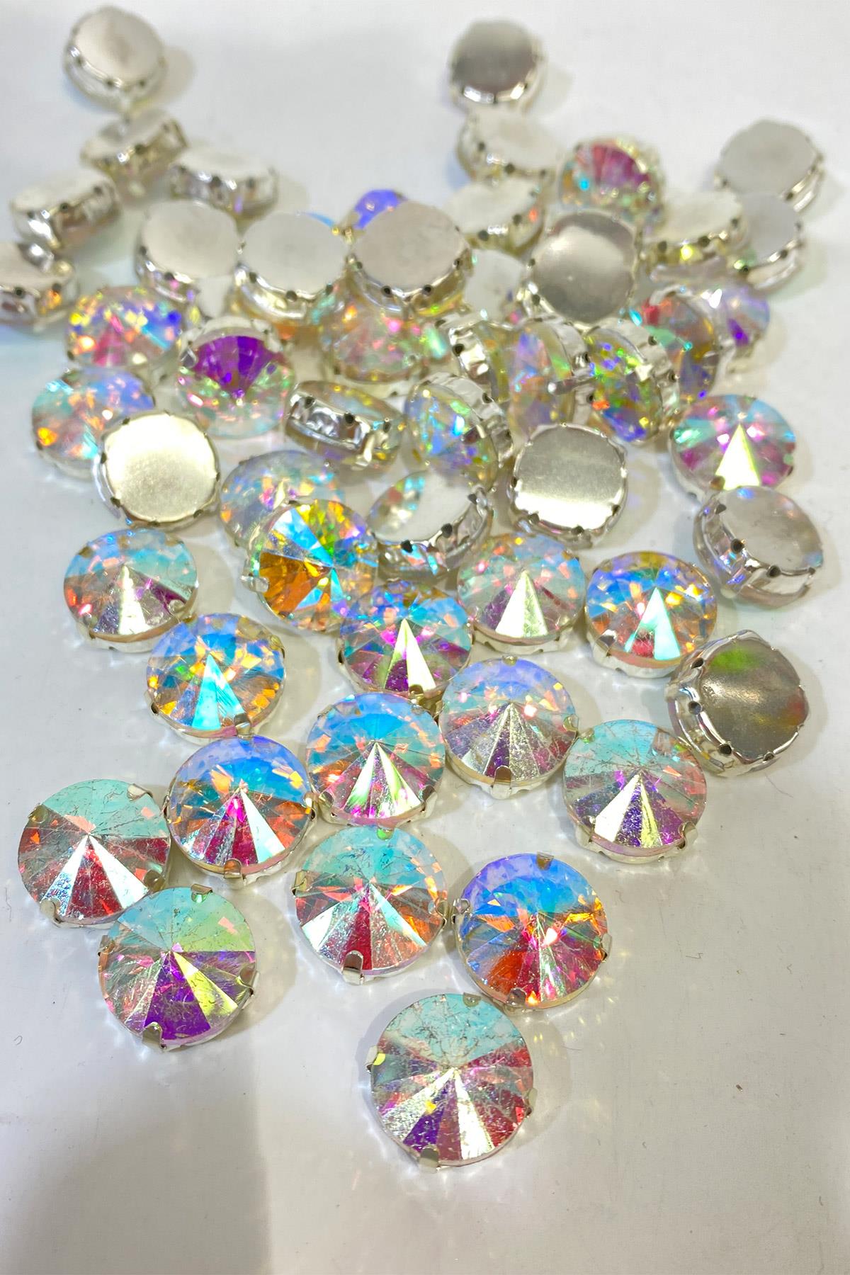 Yuvarlak Kasalı Beyoğlu Taşı Dikme Kristal Boncuk 5 Adet