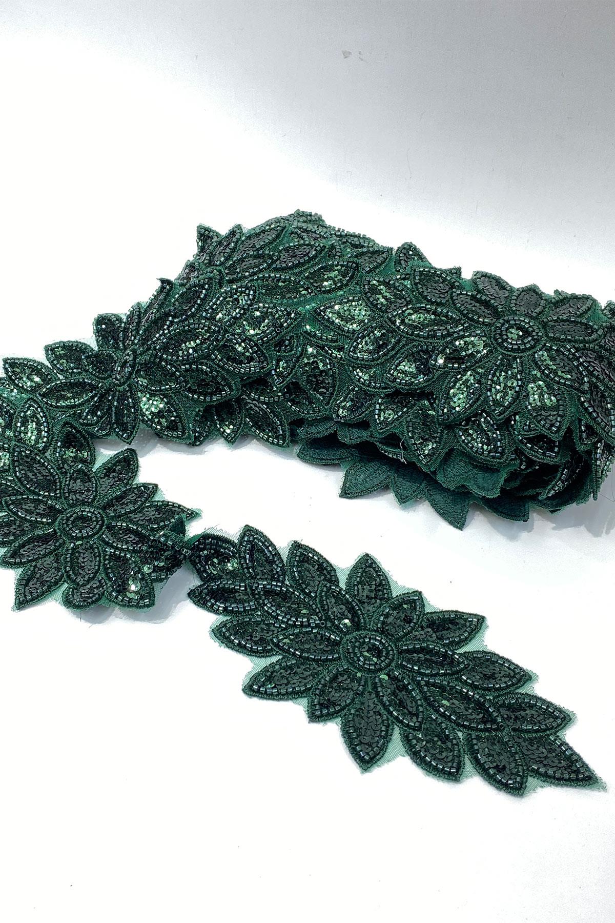 Zümrüt Yeşili Boncuk İşlemeli Çiçek Desen Baklava Geniş Şerit Aplik 1 Metre