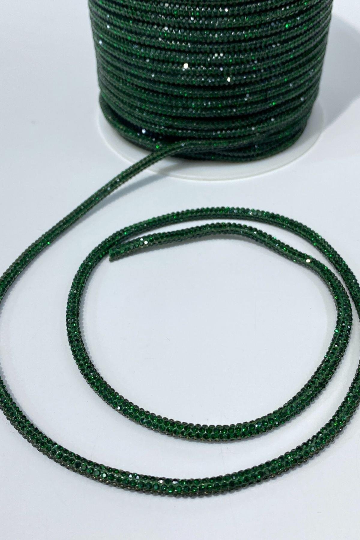 Zümrüt Yeşili Full Sık Taşlı Boru Şerit Kordon