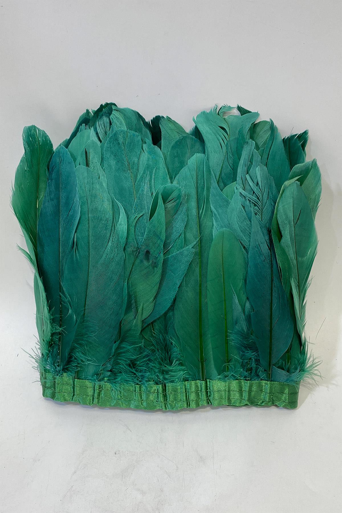 Zümrüt Yeşili Kartal Tüyü Şerit Tüy