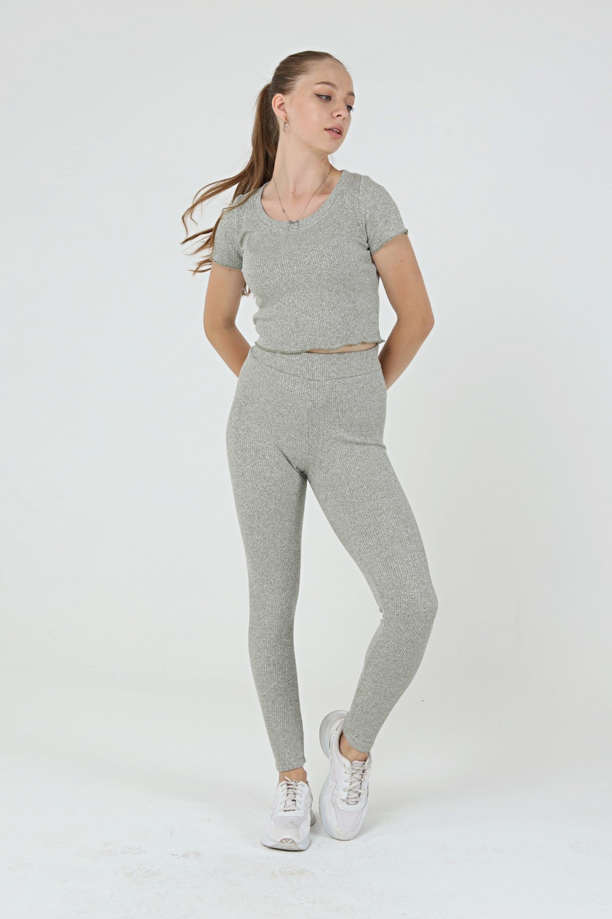 Sezer Aktaş Esnek Yeşil Tayt