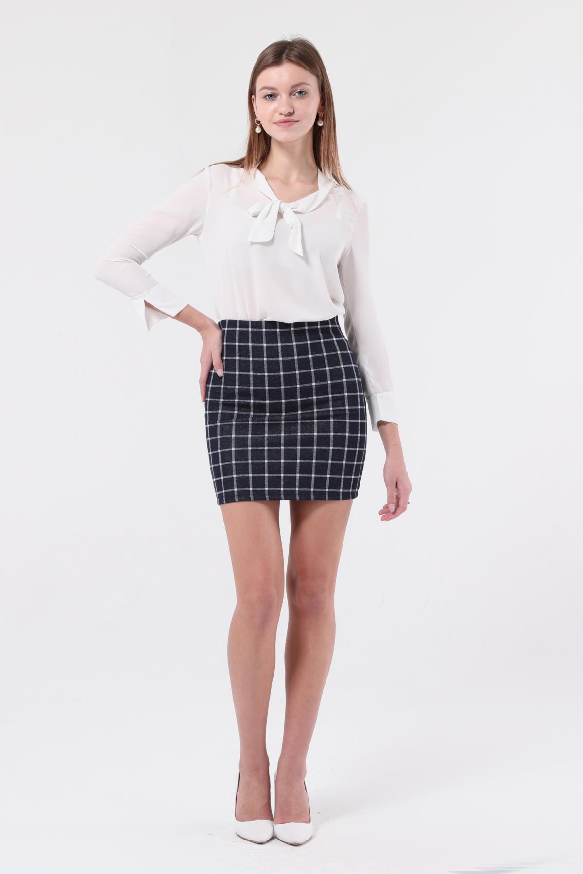 SEZER AKTAŞ LACİVERT KARELİ DAR  MİNİ ETEK