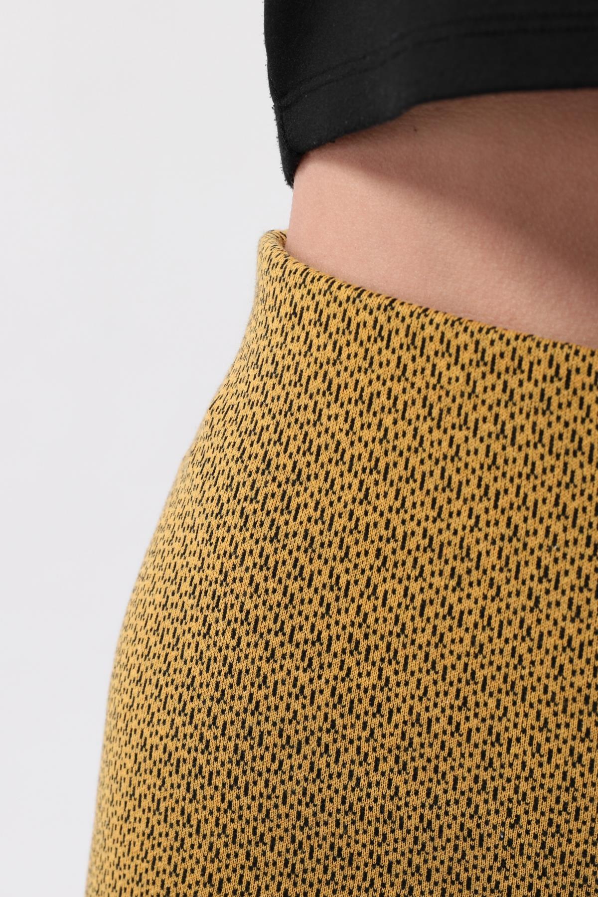 SEZER AKTAŞ SARI KARELİ DAR MİNİ ETEK