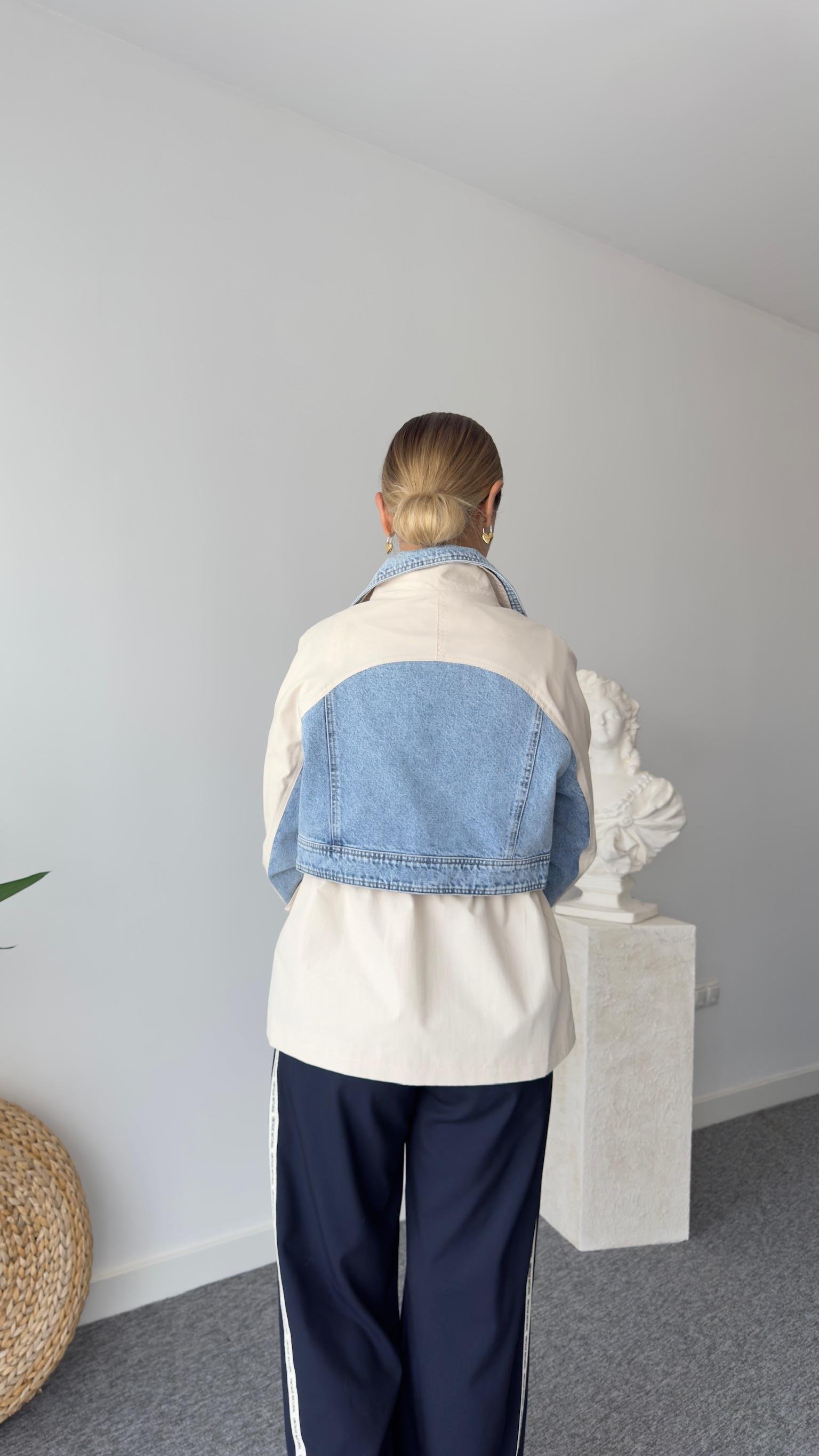 Drew Kot Detaylı Bej Kısa Trenç