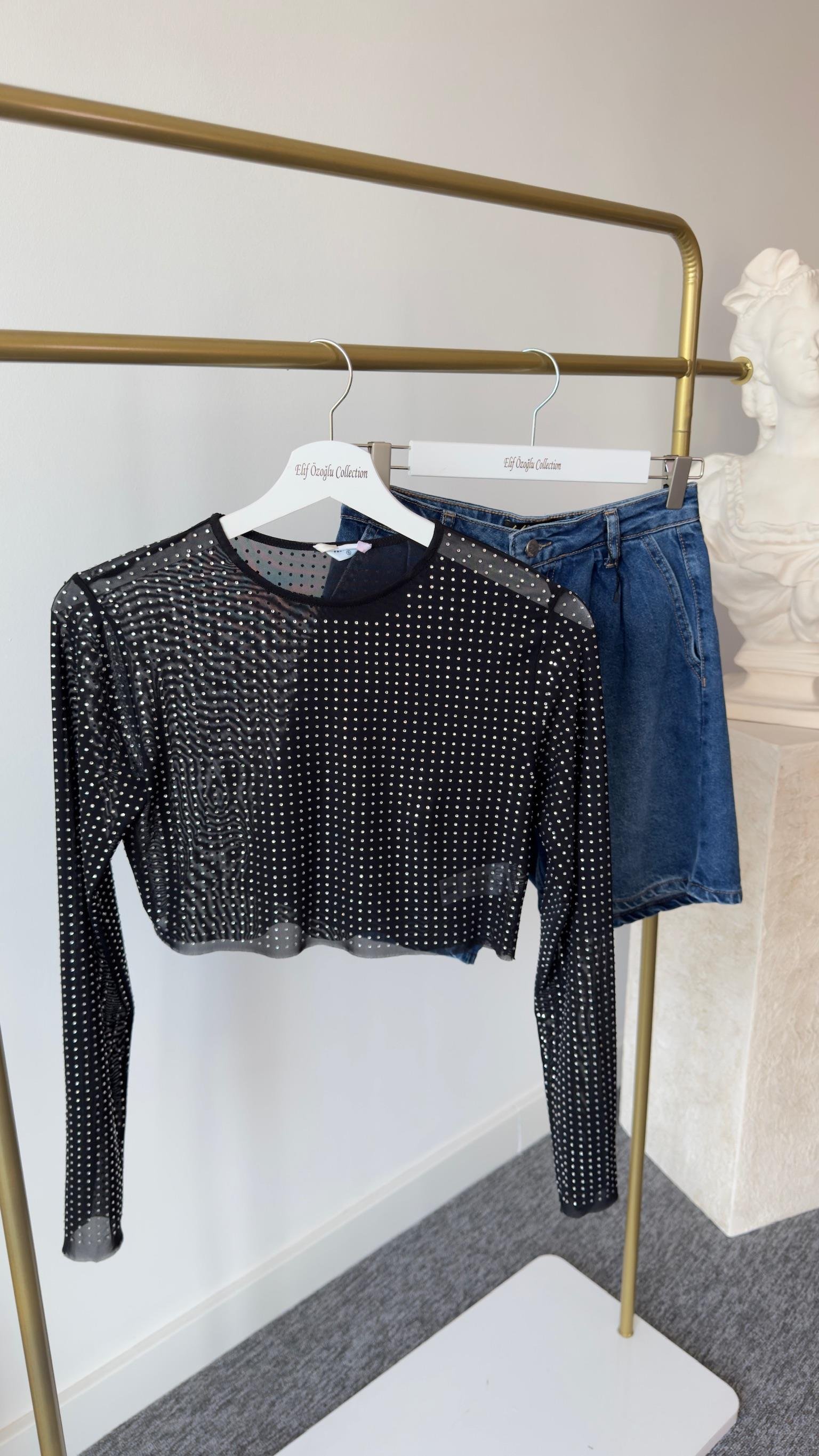 Mari Taşlı Siyah Bluz 