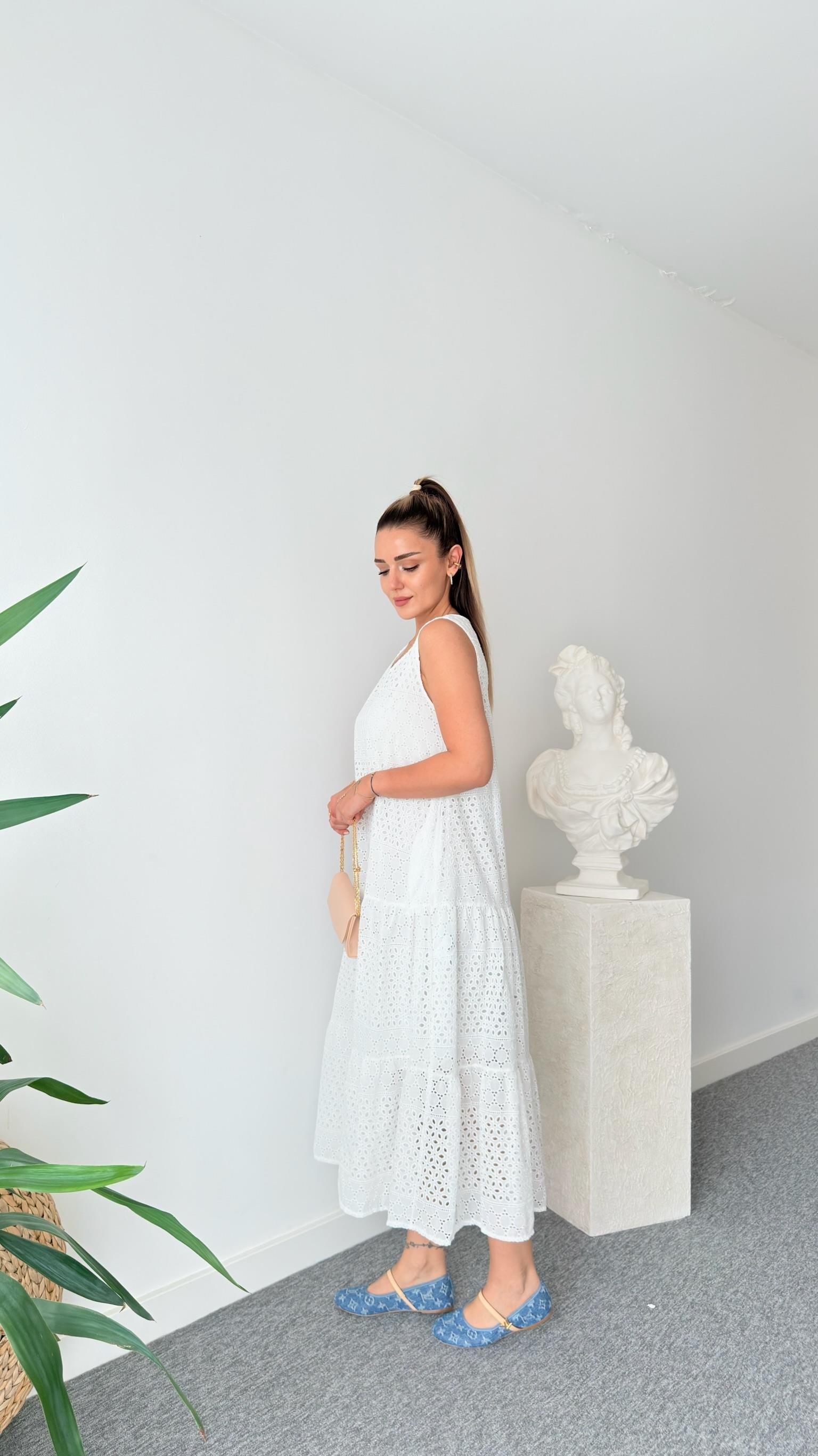 Oslo V Yaka Beyaz Fisto Elbise