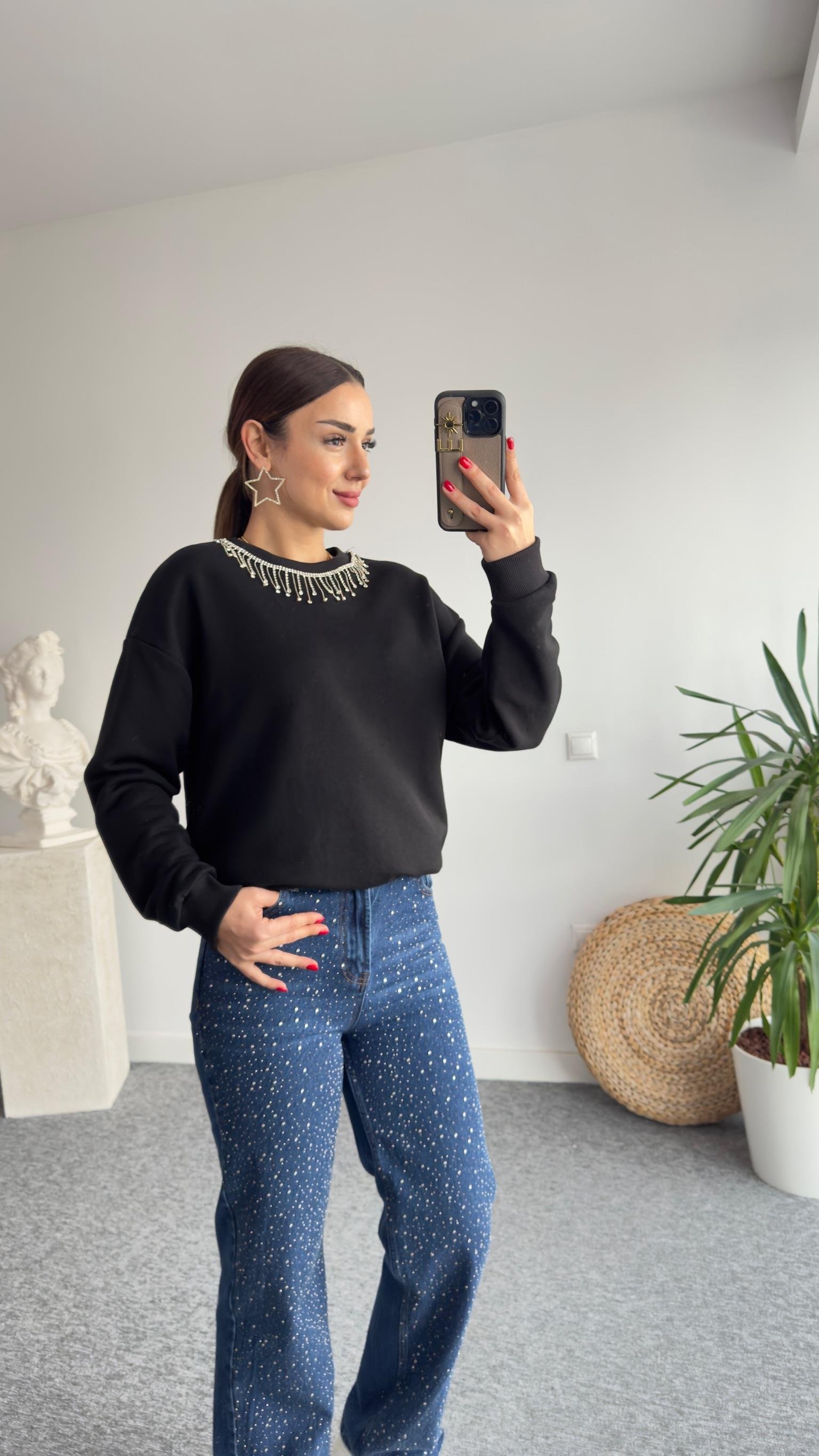 Gtip Yaka Taşlı Siyah Sweat