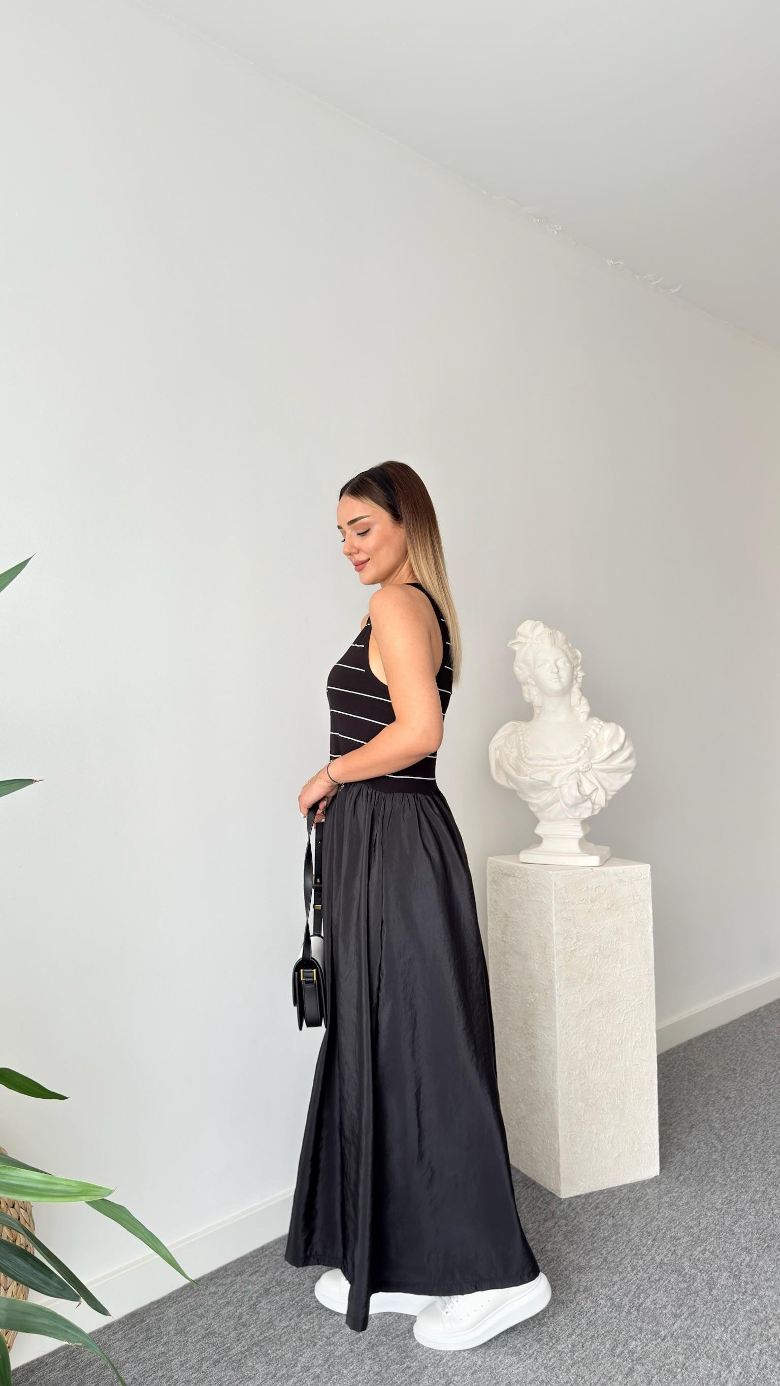 Loremi Üstü Çizgili Garnili Basic Elbise