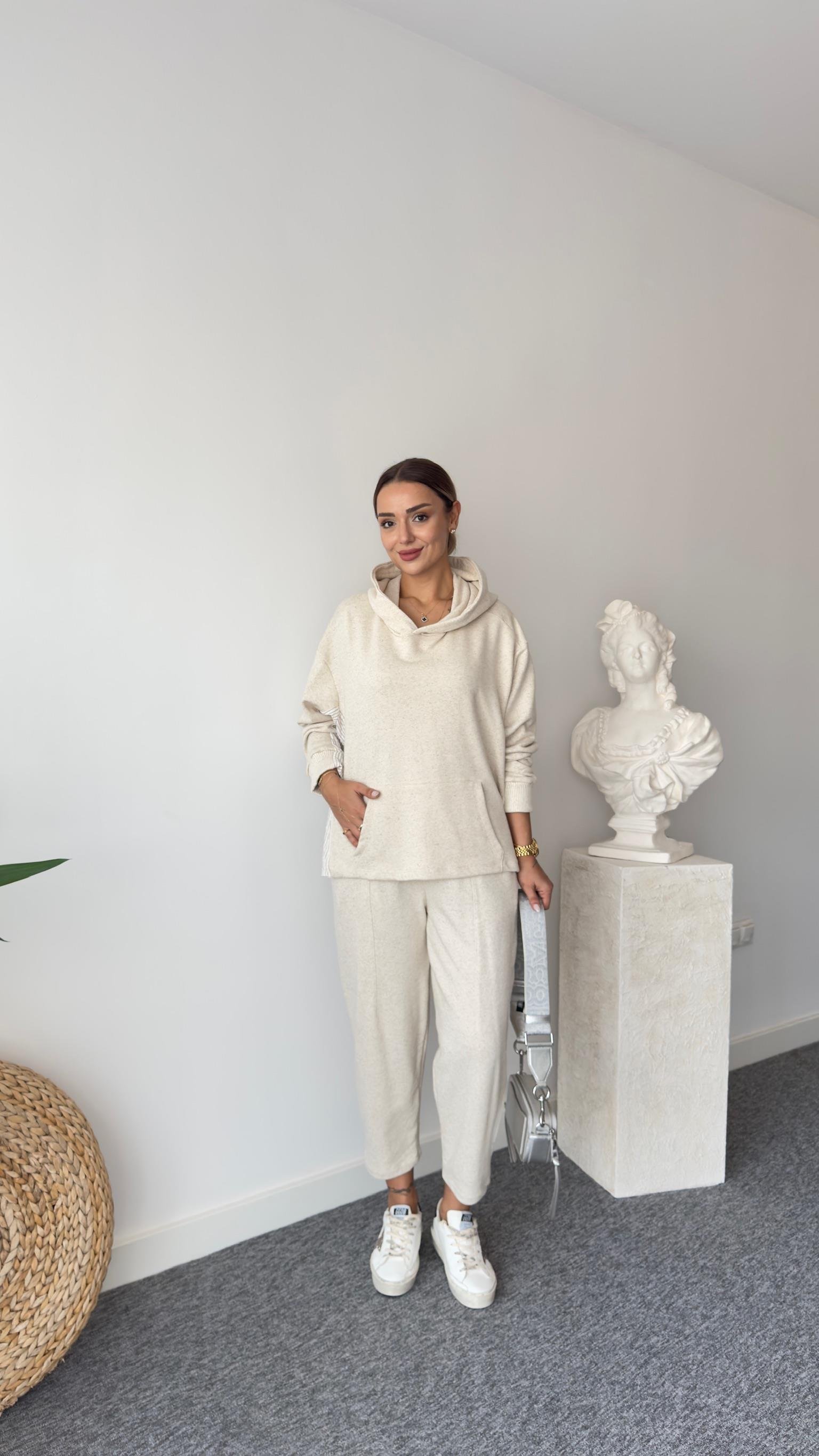 Karina Sırt Gömlek Detaylı İkili Takım
