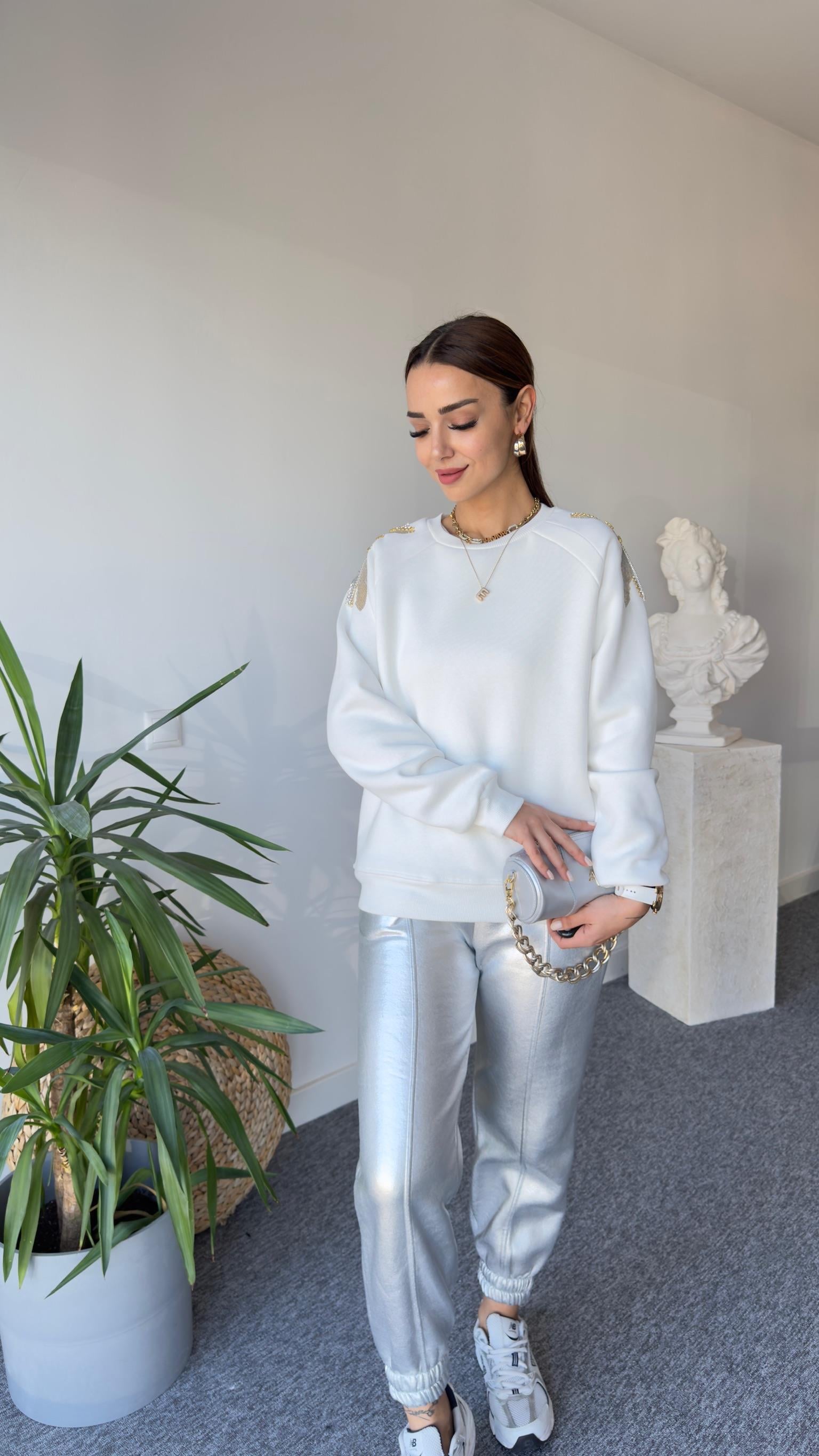 Gess Omuzları Taş Detay Beyaz Sweat