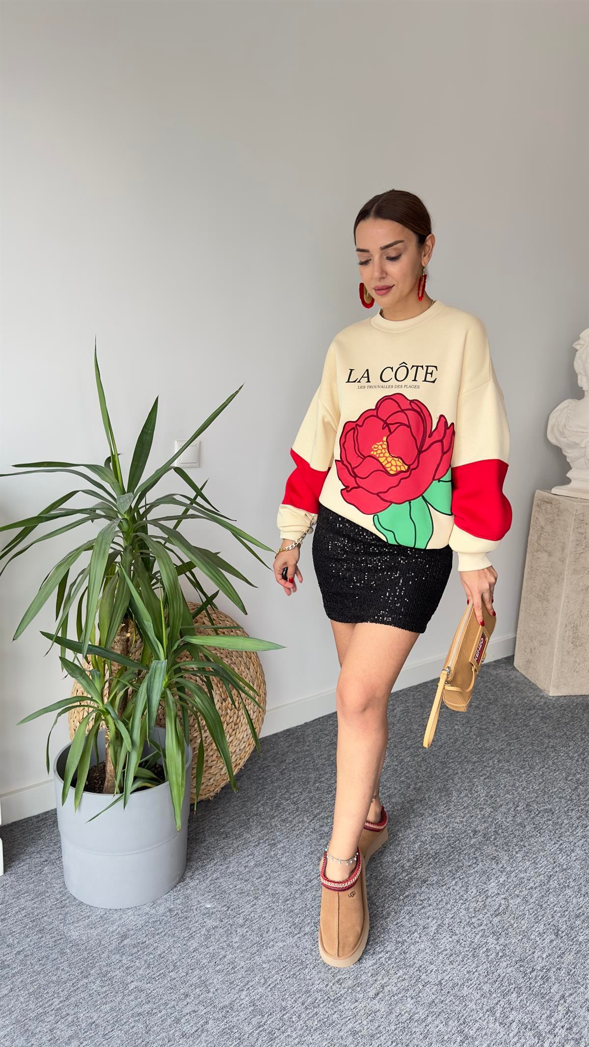 Cote Zincirli Ve Gül Baskı Sweatshirt