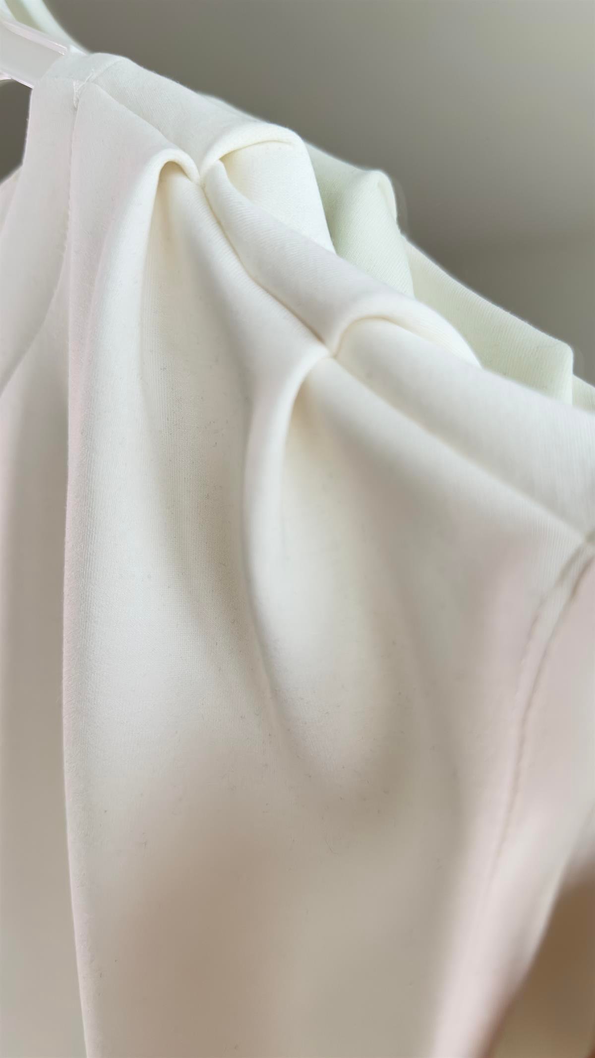 Kol Detaylı Tok Doku Modal Basic