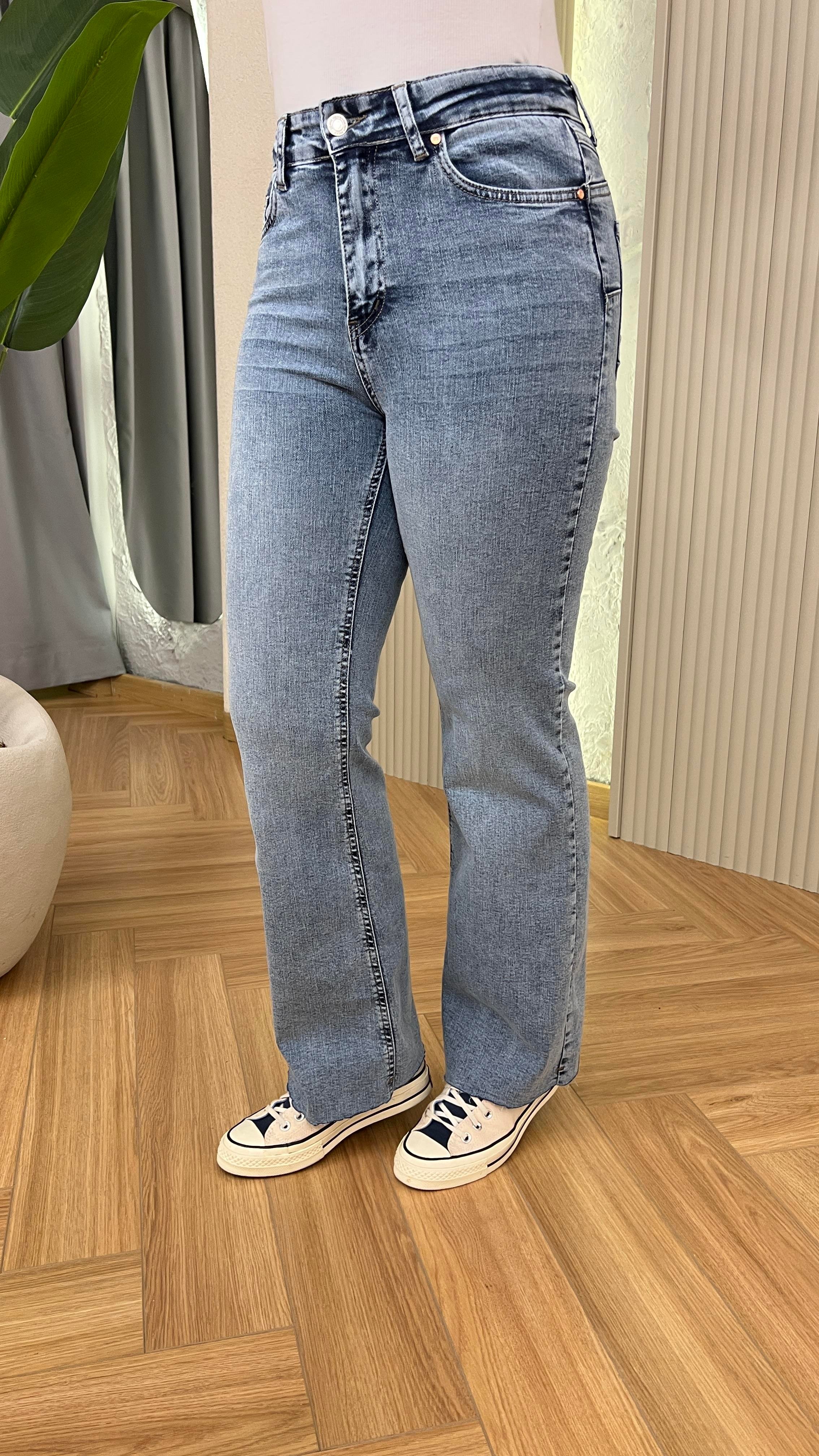 Mavi Kar Yıkama Push Up Etkili Jean