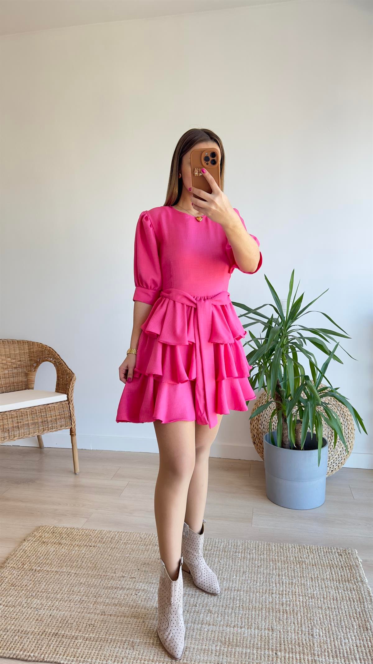 Pembe Katlı Balon Kol Elbise